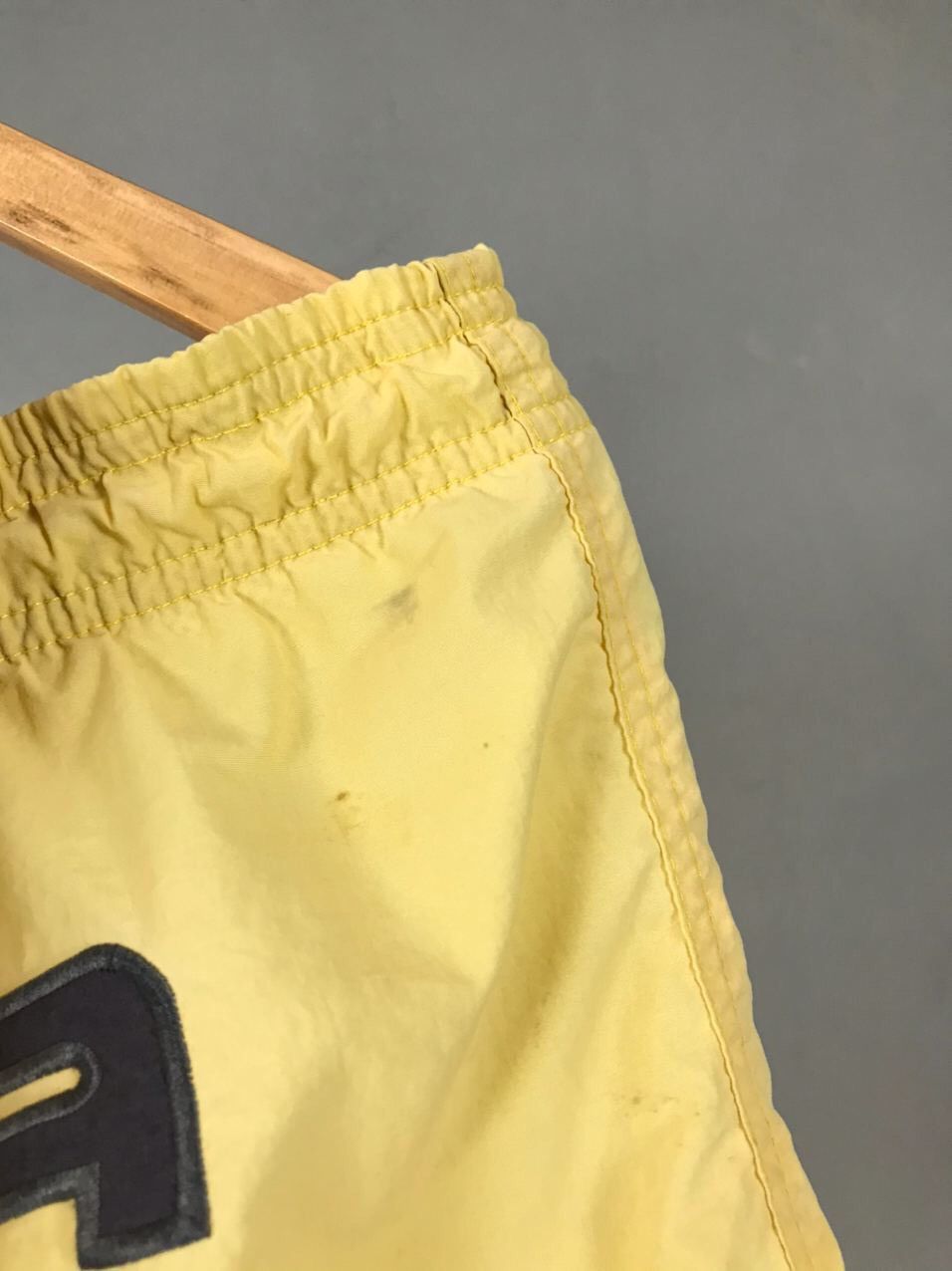 Fila Fila Vintage Big Logo Yellow Short Size US 34 / EU 50 - 8 Thumbnail