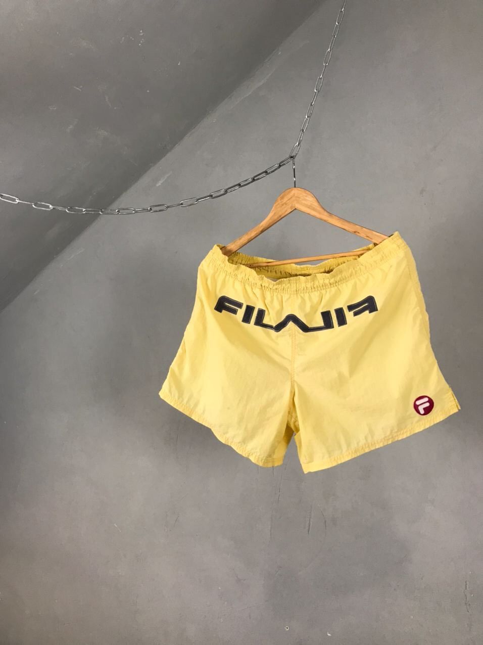 Fila Fila Vintage Big Logo Yellow Short Size US 34 / EU 50 - 1 Thumbnail
