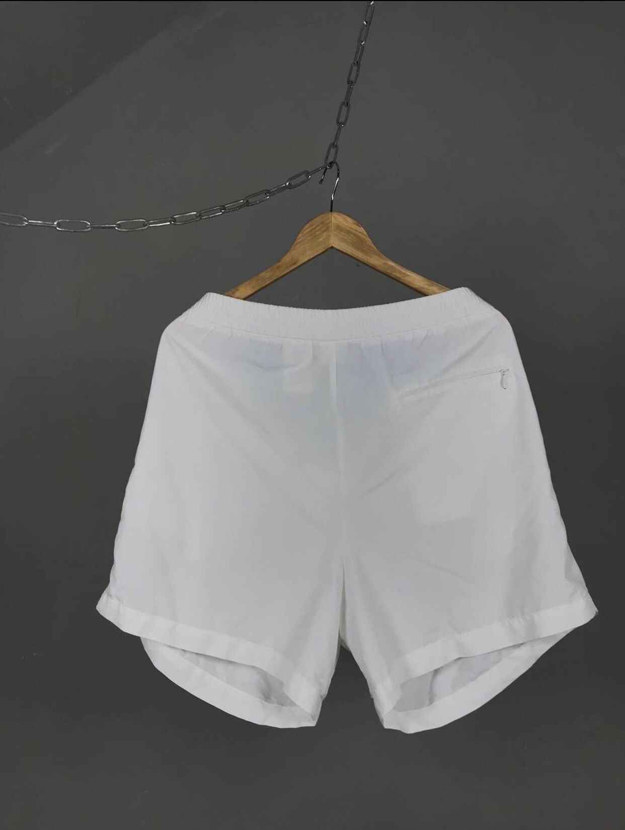 Nike Nike swoosh streetwear vintage shorts Size US 34 / EU 50 - 5 Thumbnail