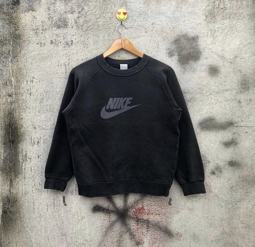 Vintage Nike Sweatshirt big logo