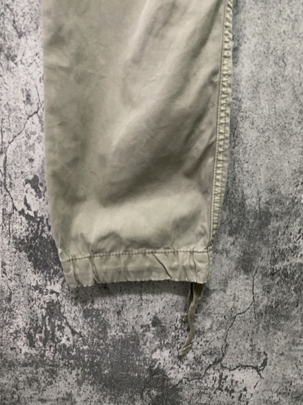 Japanese Brand × Uniqlo UNIQLO Cargo Pant Combat Distressed Tactical Parachute Pants Size US 30 / EU 46 - 8 Thumbnail