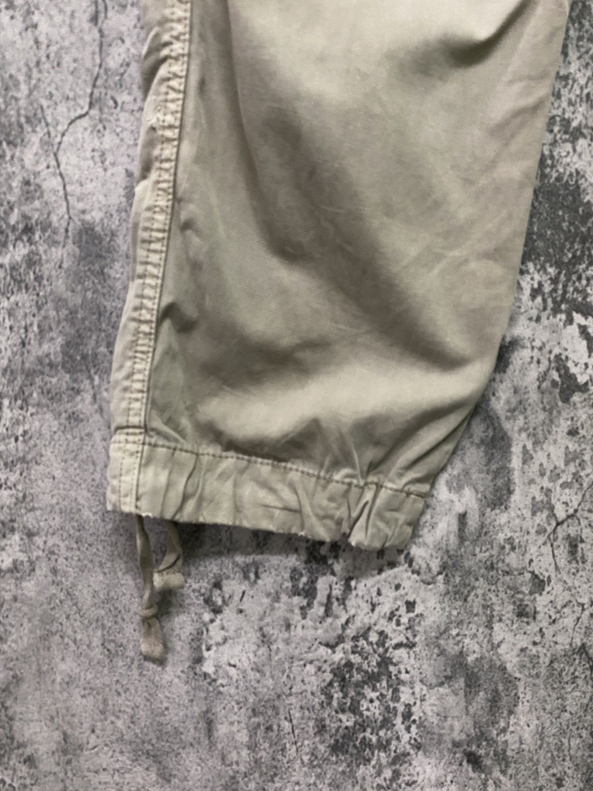 Japanese Brand × Uniqlo UNIQLO Cargo Pant Combat Distressed Tactical Parachute Pants Size US 30 / EU 46 - 7 Thumbnail