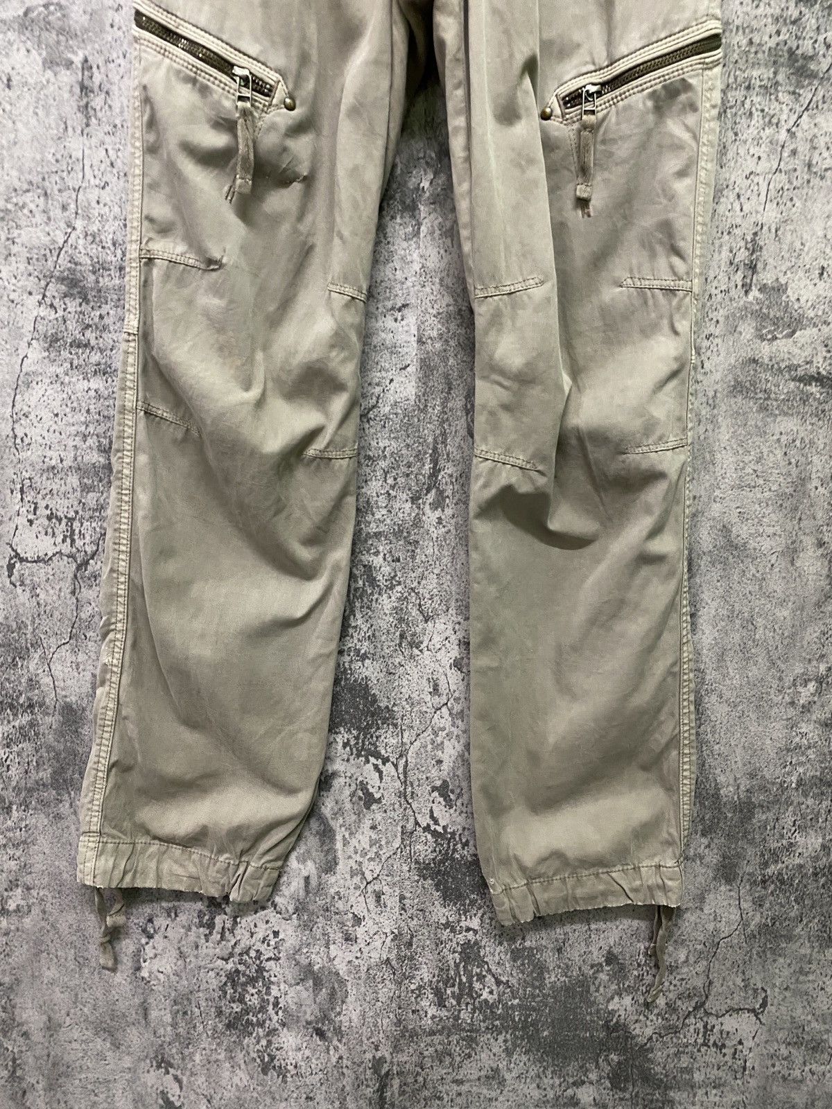 Japanese Brand × Uniqlo UNIQLO Cargo Pant Combat Distressed Tactical Parachute Pants Size US 30 / EU 46 - 6 Thumbnail