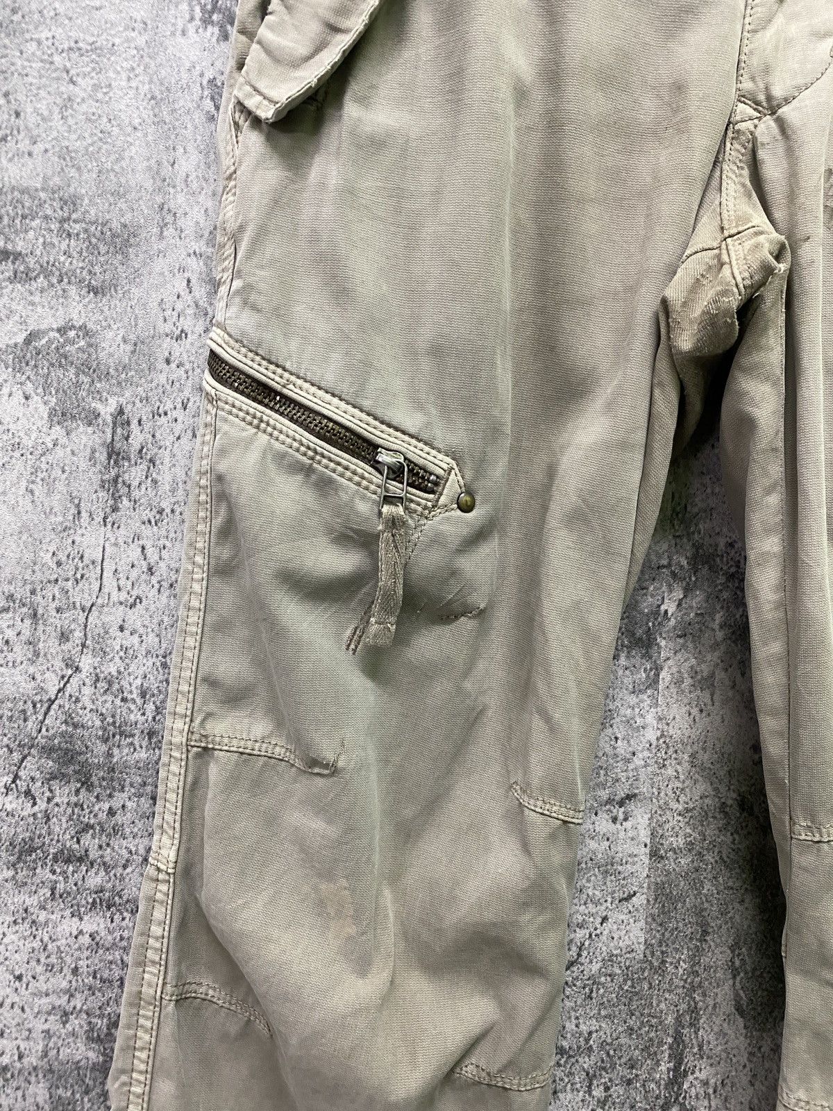 Japanese Brand × Uniqlo UNIQLO Cargo Pant Combat Distressed Tactical Parachute Pants Size US 30 / EU 46 - 9 Thumbnail