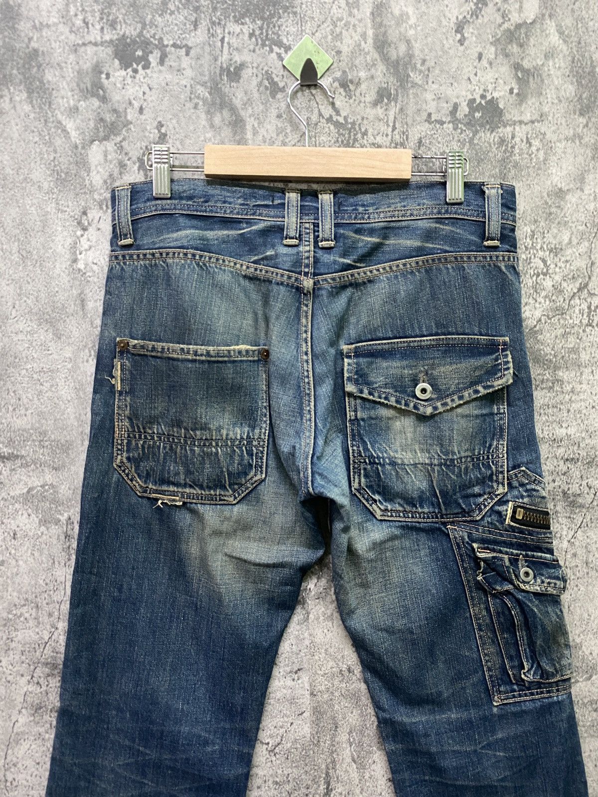 Japanese Brand JOHNBULL Japan Cargo Multipocket Distressed Jeans Size US 30 / EU 46 - 11 Thumbnail