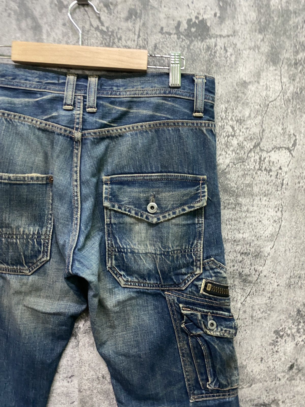 Japanese Brand JOHNBULL Japan Cargo Multipocket Distressed Jeans Size US 30 / EU 46 - 13 Thumbnail