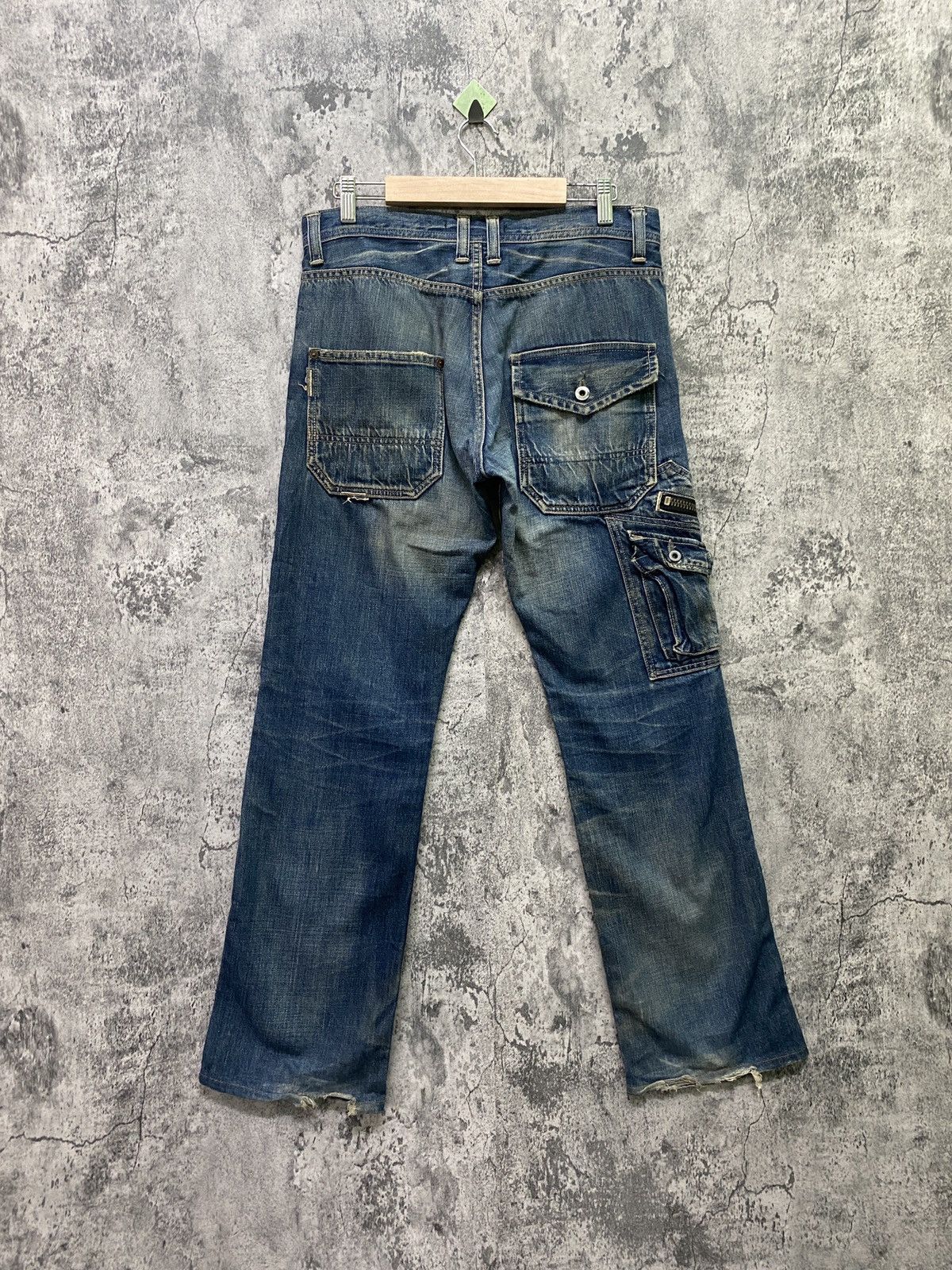 Japanese Brand JOHNBULL Japan Cargo Multipocket Distressed Jeans Size US 30 / EU 46 - 2 Thumbnail