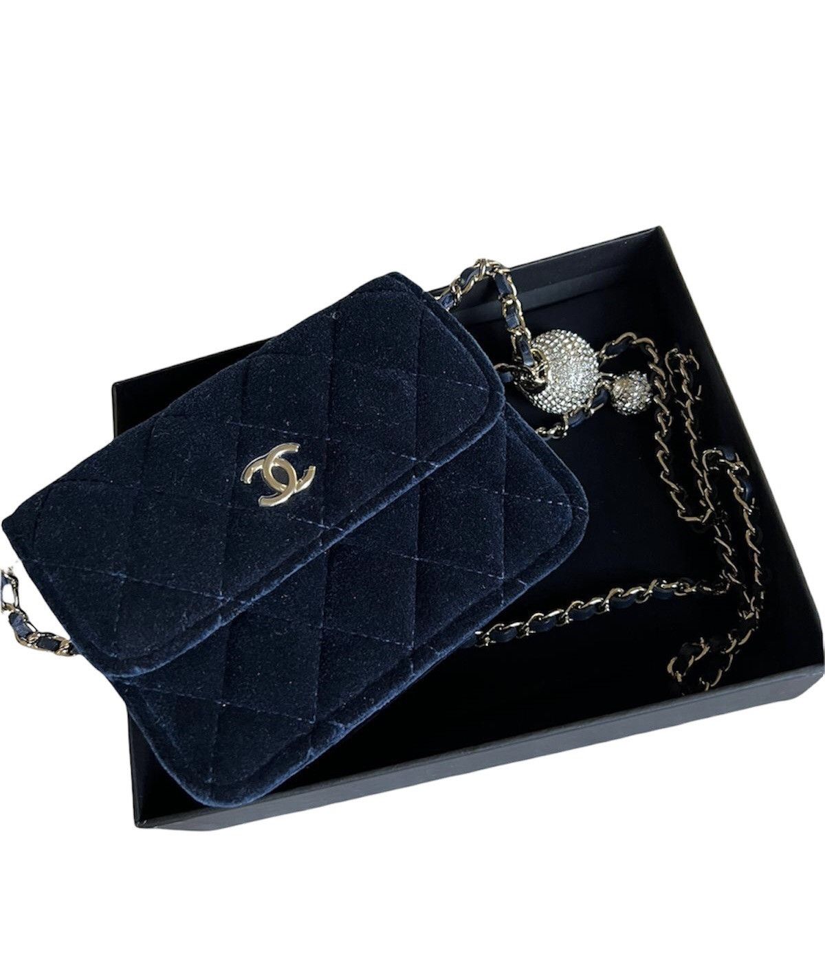 image of Chanel Navy Blue Crushed Velvet Chain Clutch With Charm, Women's