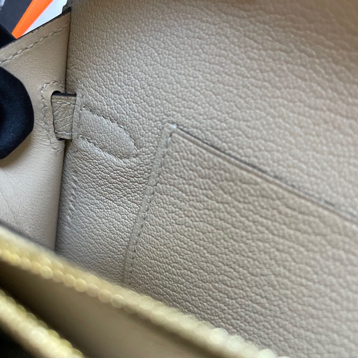 Hermes Kelly Classique To Go Wallet Ostrich Leather Gold Hardware Size ONE SIZE - 7 Thumbnail