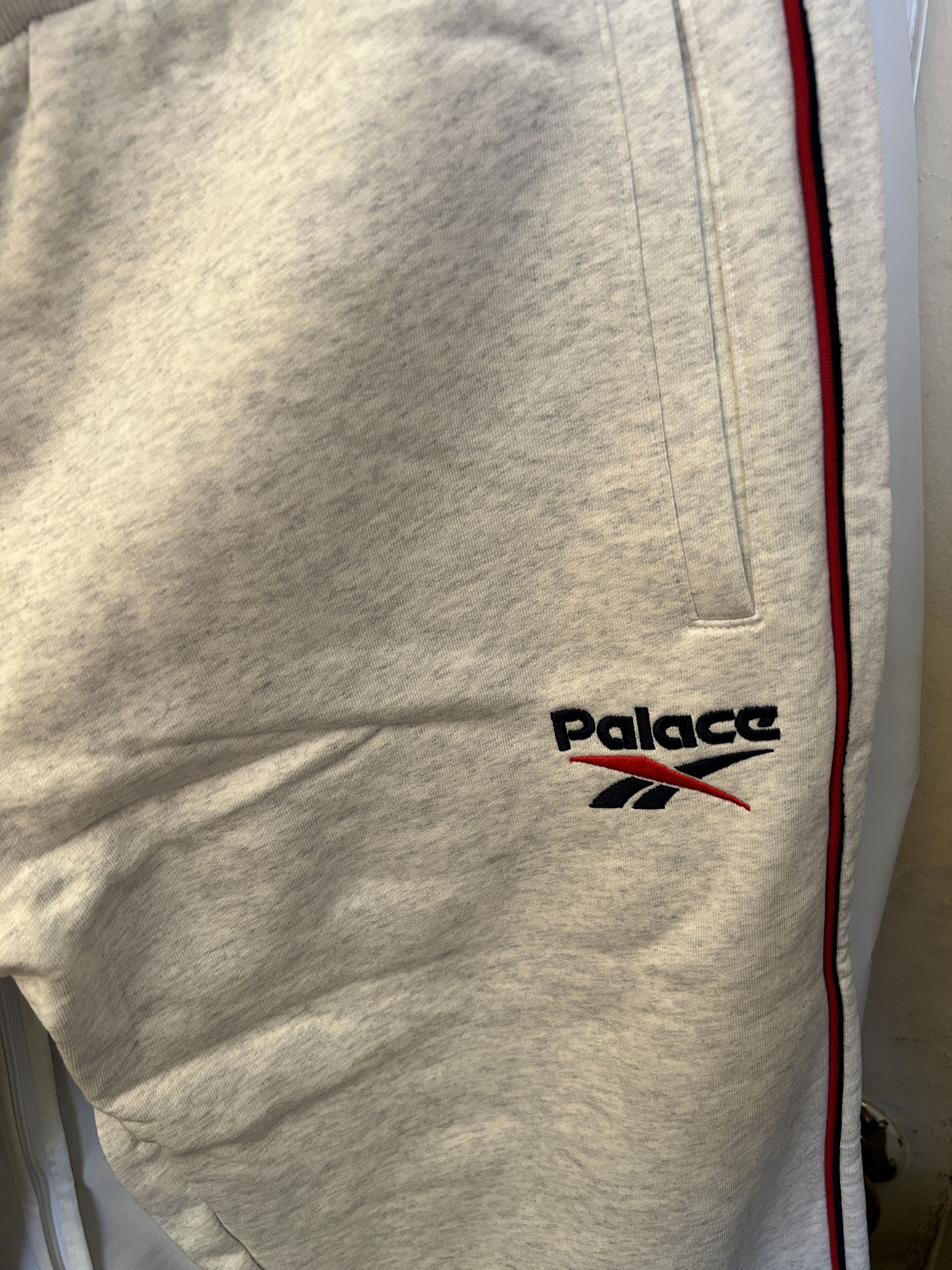 Palace × Reebok Palace Reebok P-Bok Joggers Light Grey Marl Size US 34 / EU 50 - 3 Thumbnail