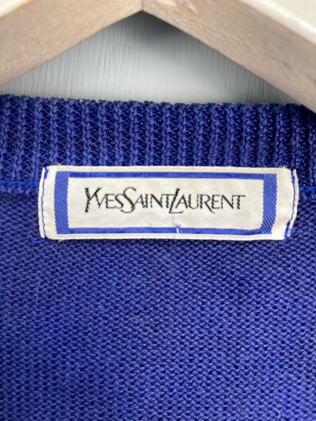 Yves Saint Laurent Yves Saint Laurent knitwear button up Size M / US 6-8 / IT 42-44 - 5 Thumbnail