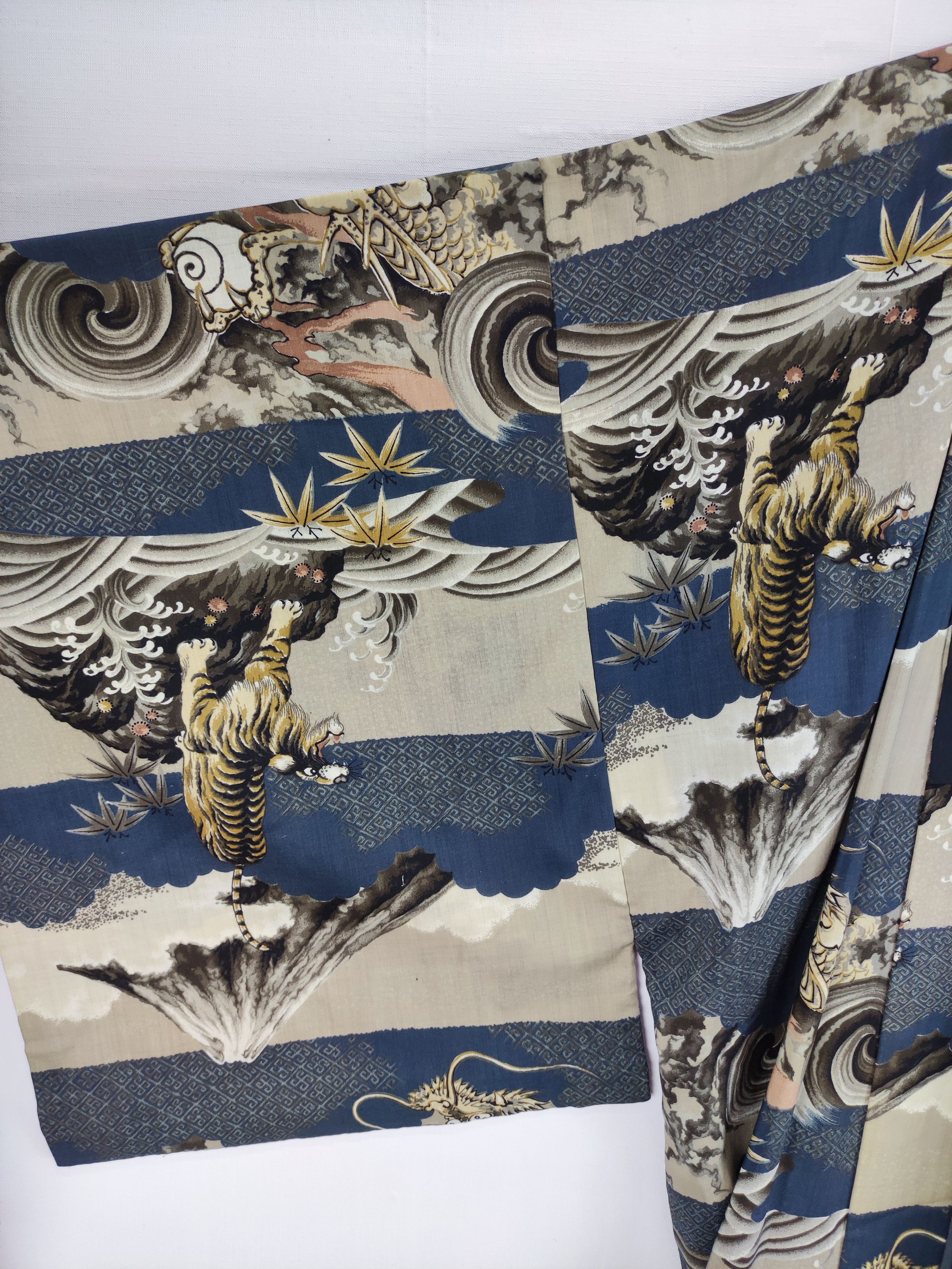 Komono Vintage Japanese Traditional kimono Dragon Tiger Fullprint Size US XXL / EU 58 / 5 - 3 Thumbnail