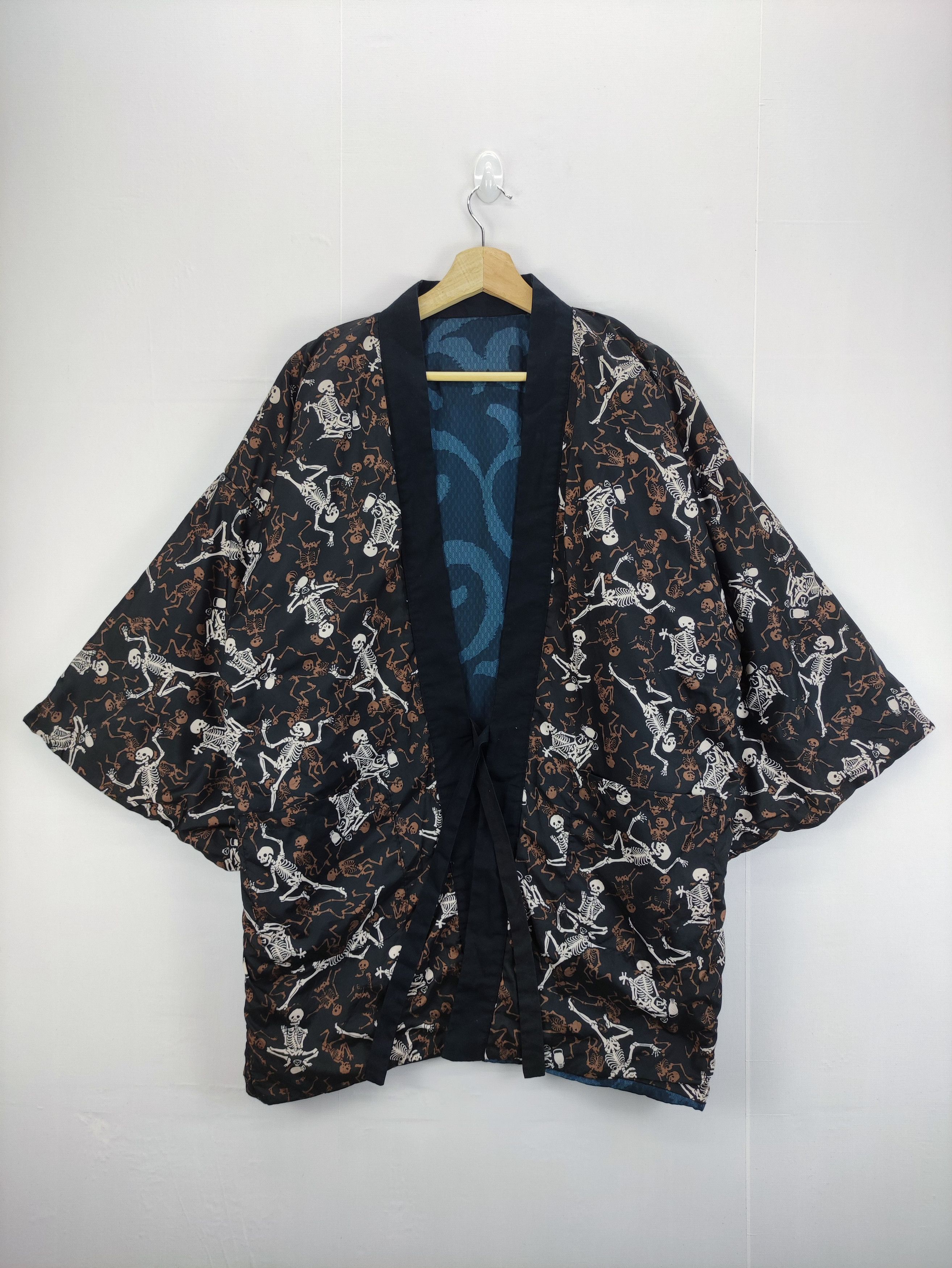Vintage Vintage Japanese Kimono Reversible Skelton FullPrint Size US XL / EU 56 / 4 - 1 Thumbnail