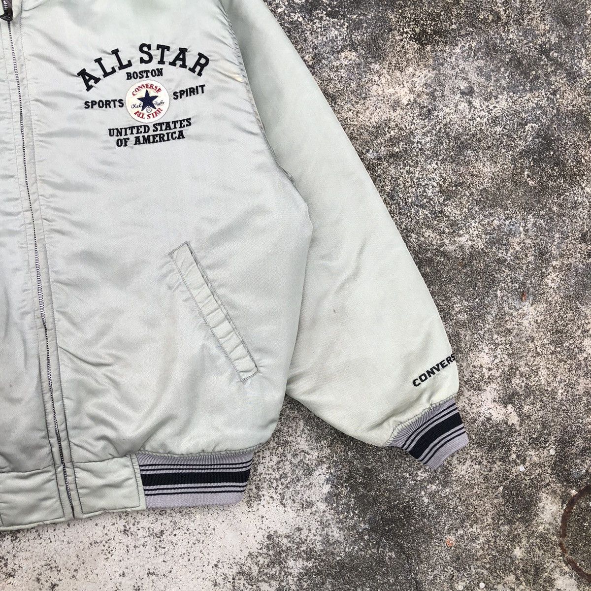 Converse VTG Converse Chuck Taylor Embroidered Logo Bomber Jacket Size US L / EU 52-54 / 3 - 8 Thumbnail