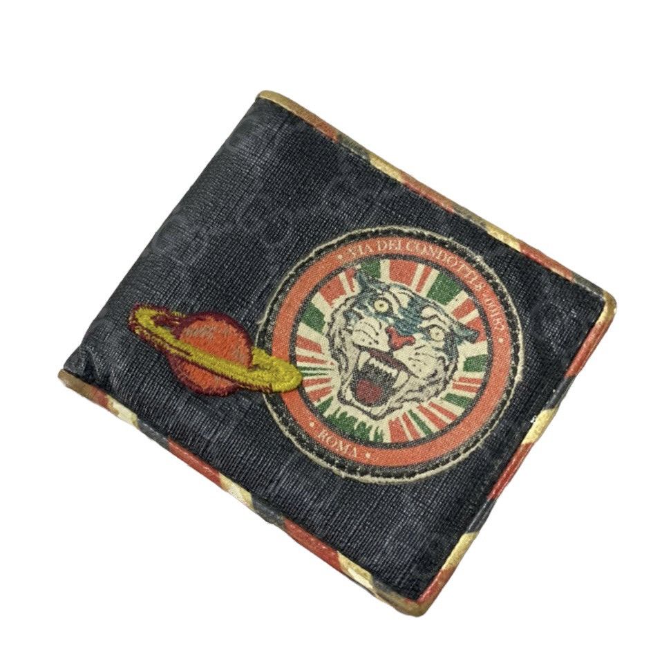Gucci night courrier wallet sale