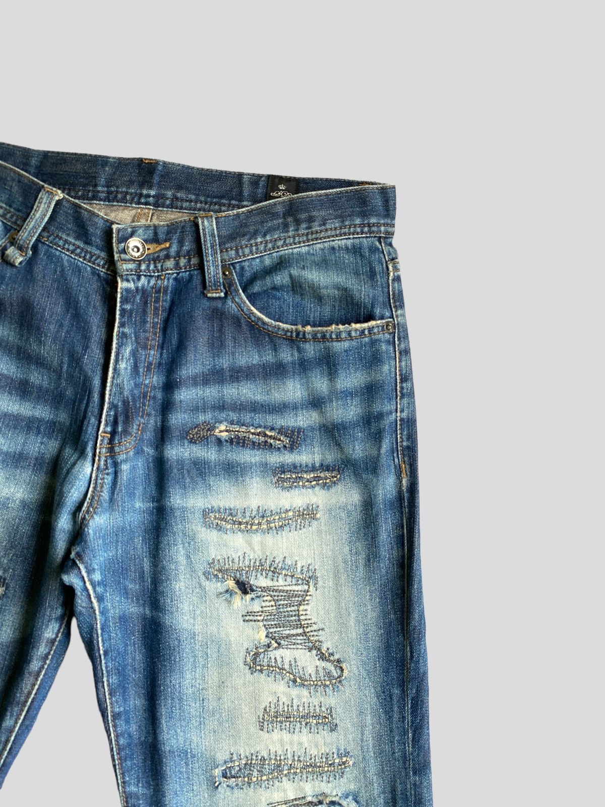 Tornado Mart Vintage SEMANTIC DESIGN Distressed Tornado Mart Style Denim Size US 31 - 6 Thumbnail