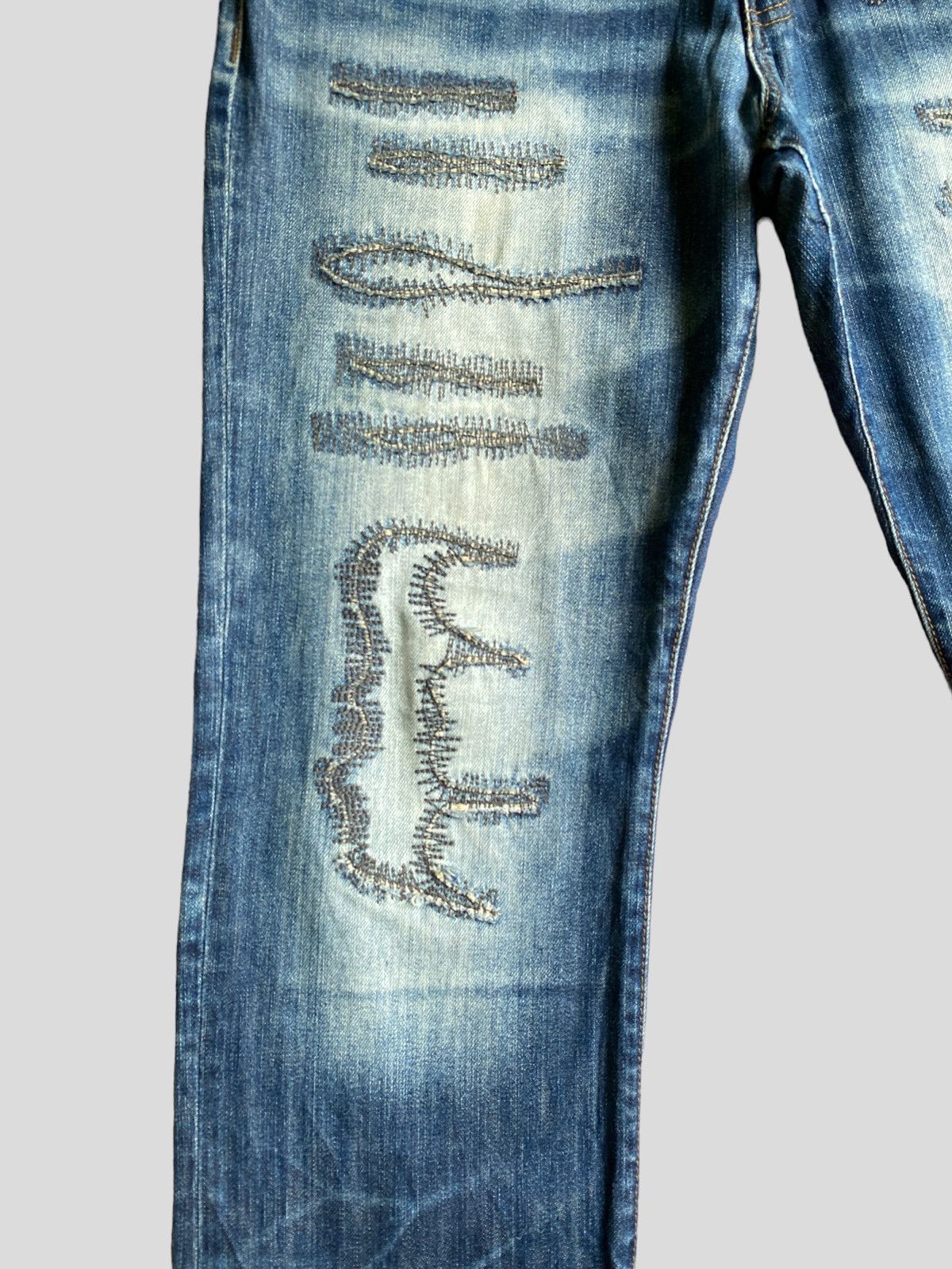 Tornado Mart Vintage SEMANTIC DESIGN Distressed Tornado Mart Style Denim Size US 31 - 7 Thumbnail