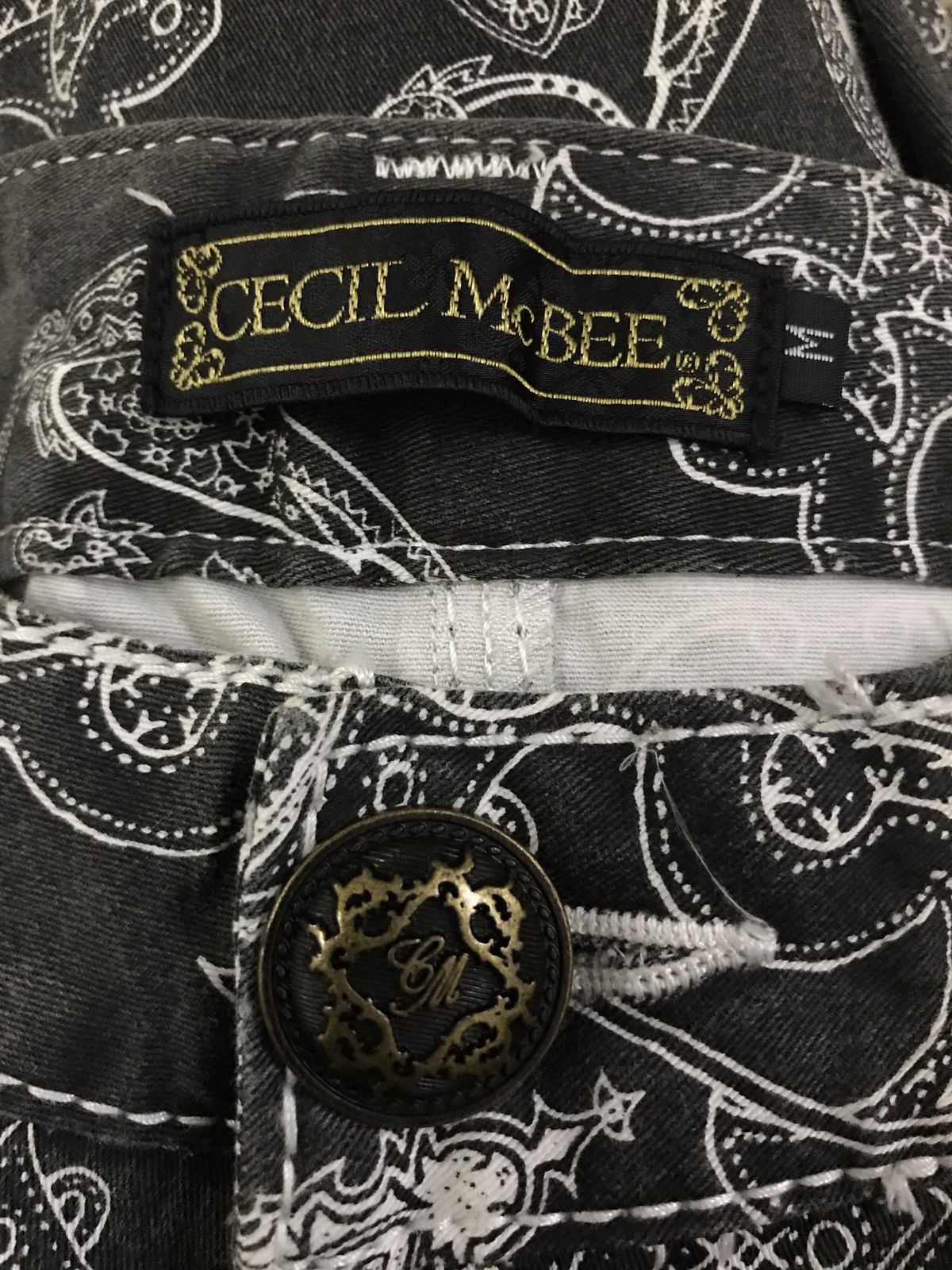 Japanese Brand × Jean Paul Gaultier × Vintage Japanese Brand Cecil Mcbee Overprint Bandana Skinny Pants Size US 27 - 7 Thumbnail