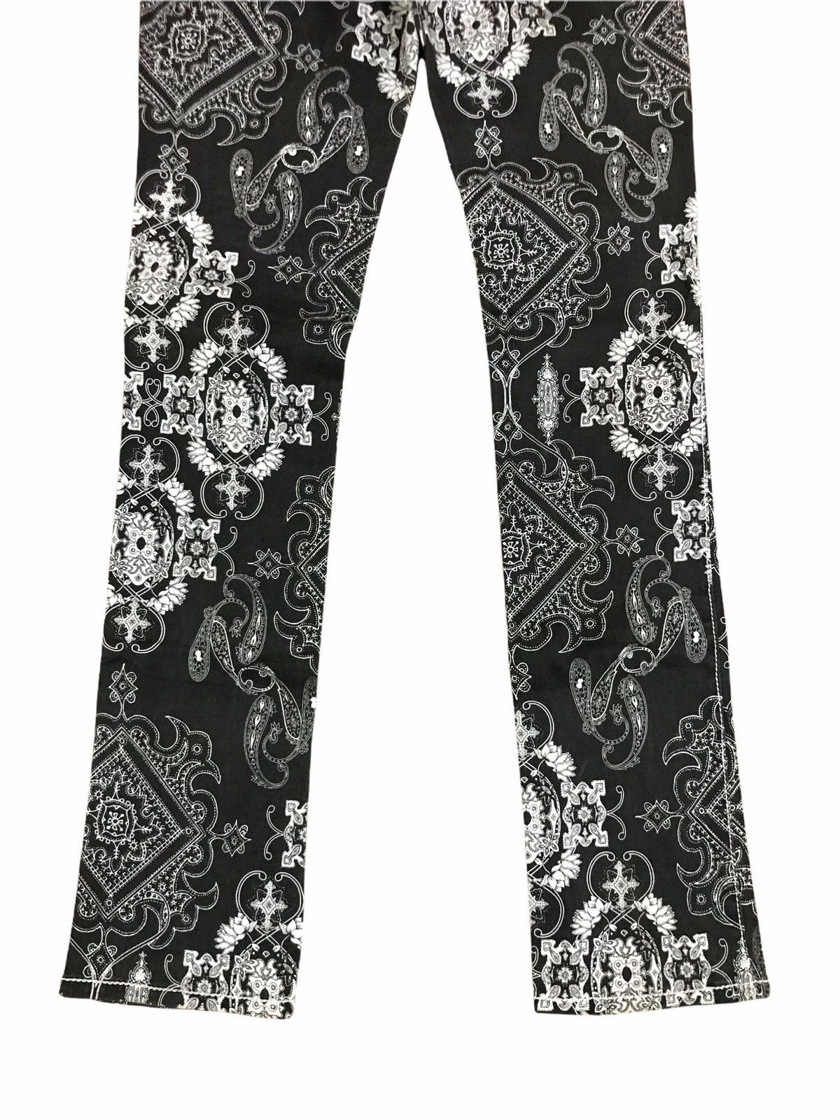 Japanese Brand × Jean Paul Gaultier × Vintage Japanese Brand Cecil Mcbee Overprint Bandana Skinny Pants Size US 27 - 5 Thumbnail