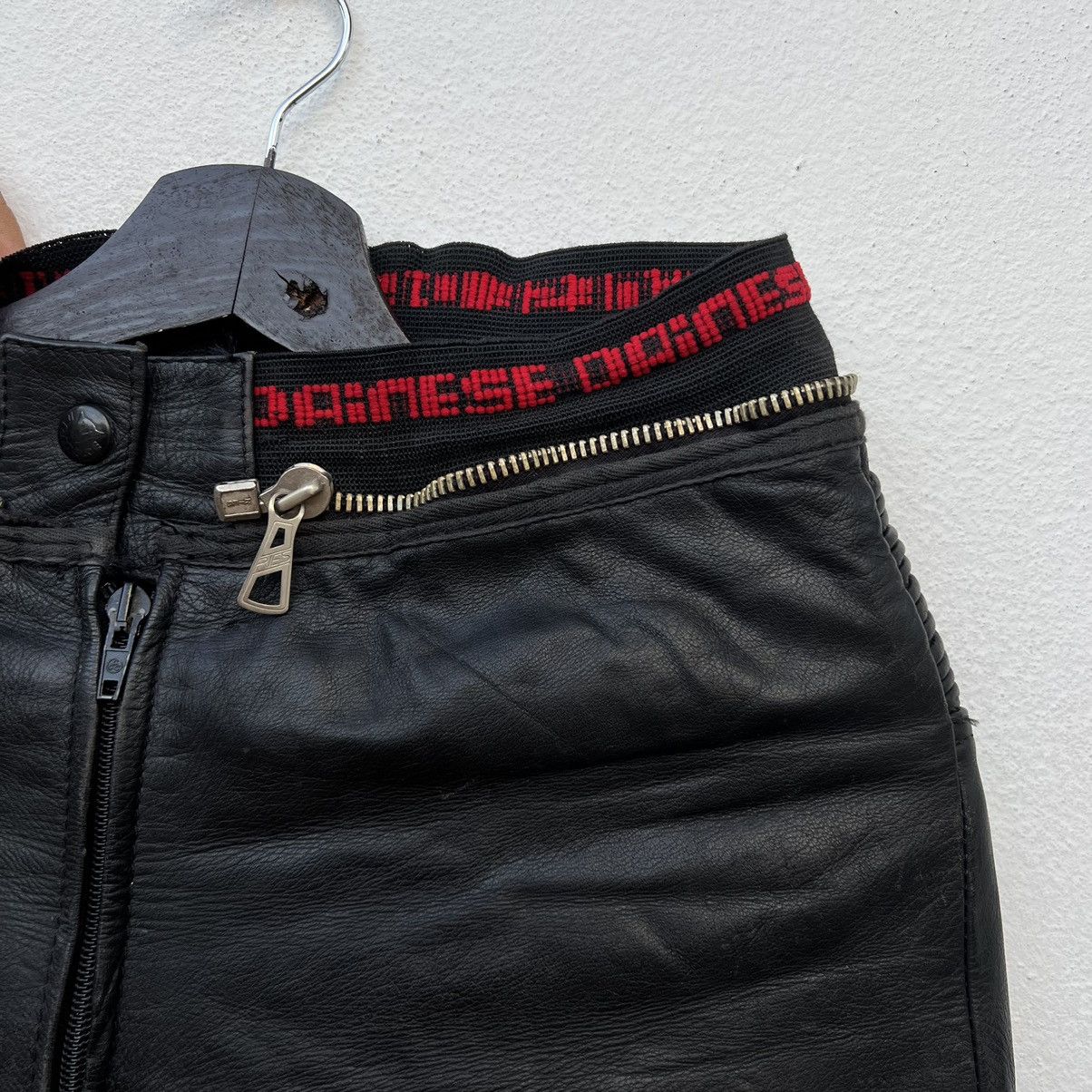 Japanese Brand VINTAGE LEATHER PANTS RACING SPORT MOTOR CROSS WEAR Size US 30 / EU 46 - 12 Thumbnail