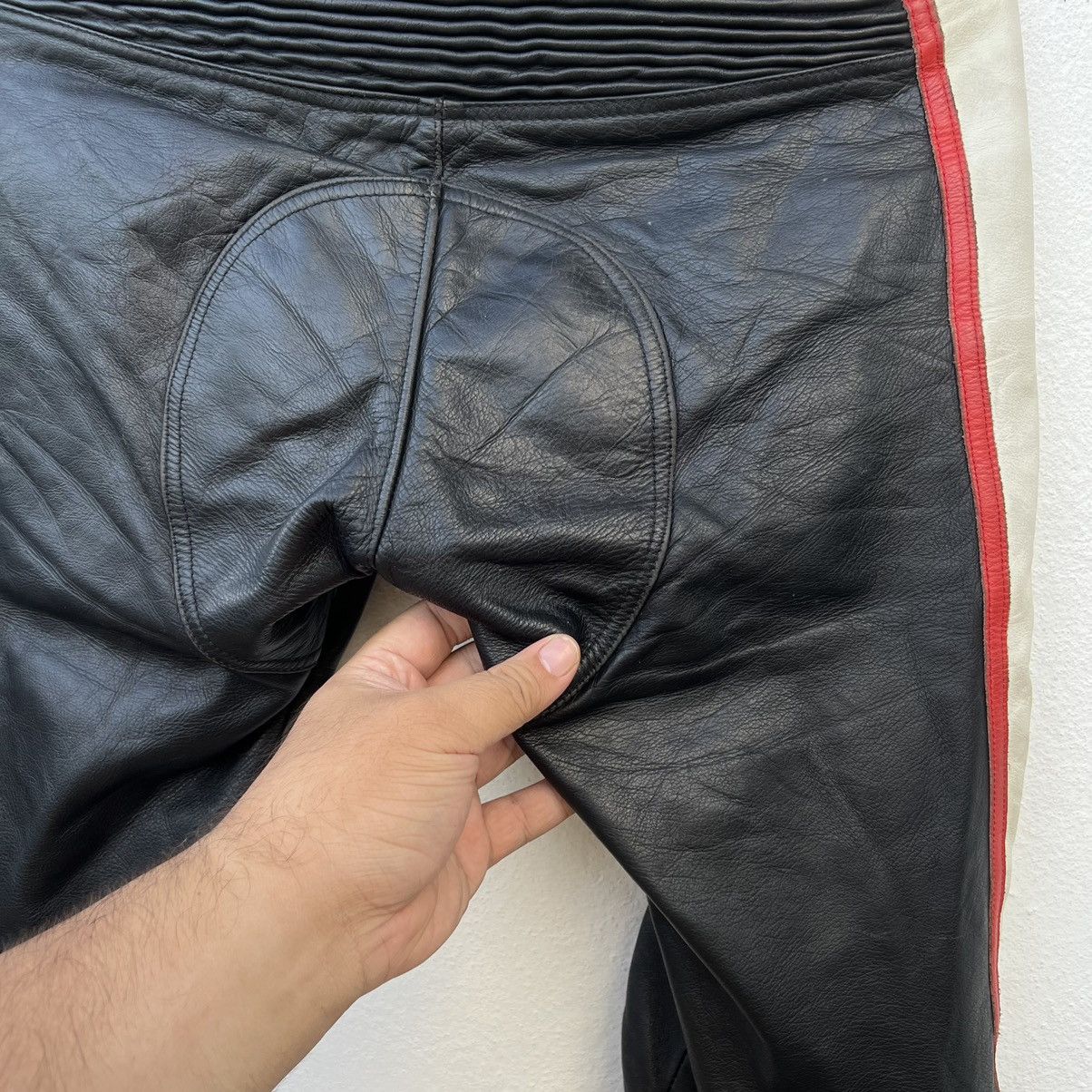Japanese Brand VINTAGE LEATHER PANTS RACING SPORT MOTOR CROSS WEAR Size US 30 / EU 46 - 10 Thumbnail
