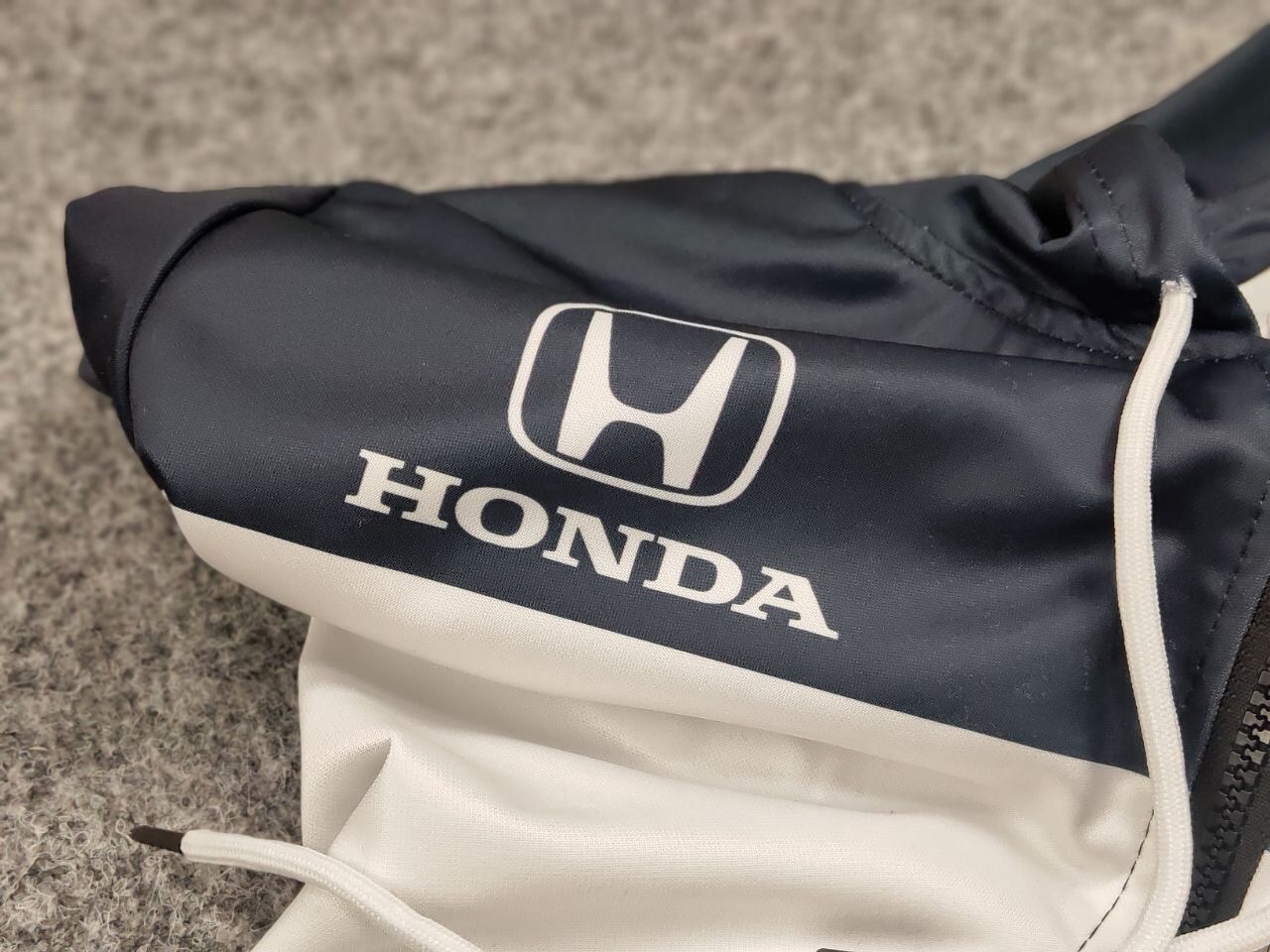 Vintage Vintage 90's Honda HRC Racing Logo Pattern White Zip Hoodie Size US M / EU 48-50 / 2 - 19 Thumbnail