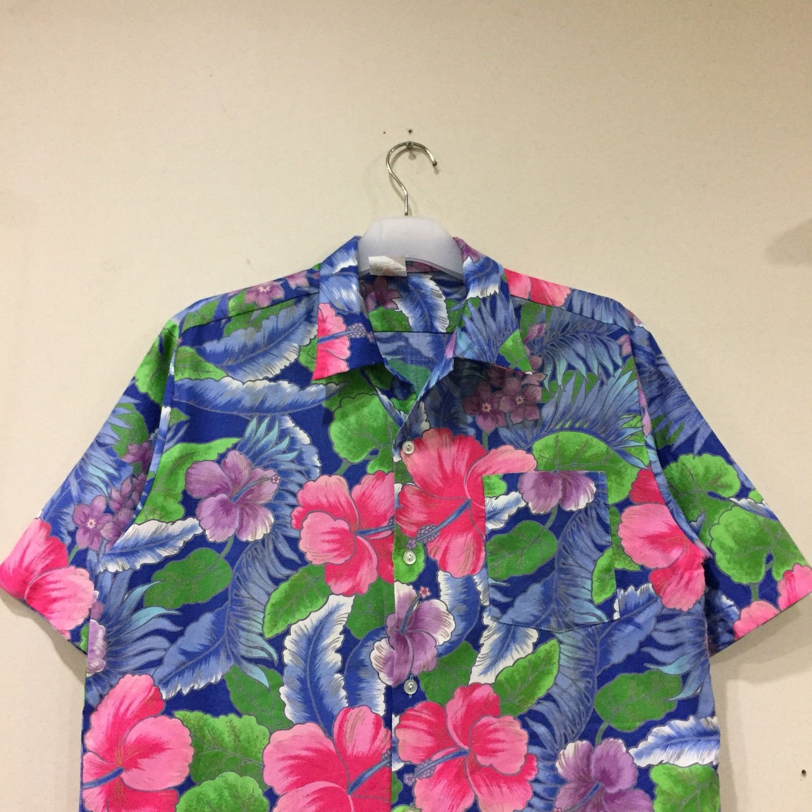 Japanese Brand HAWAII shirt botton up flowers design... hibiscus flowers.. Size US M / EU 48-50 / 2 - 2 Thumbnail
