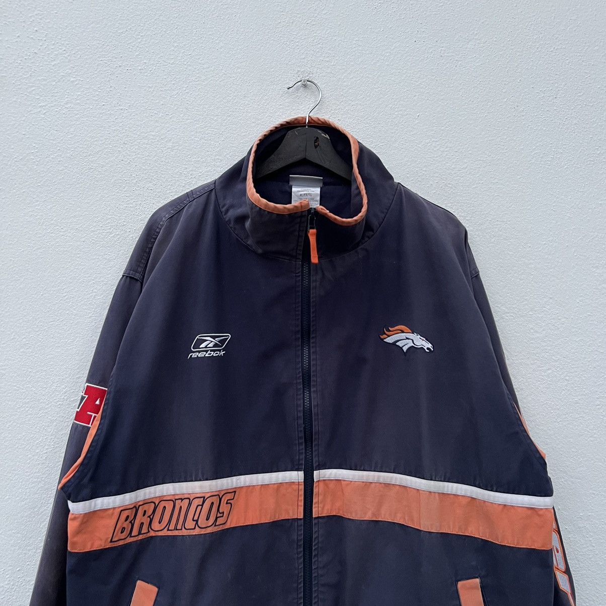 NFL VINTAGE DENVER BRONCOS REEBOK NFL JACKET BIG LOGO Size US XL / EU 56 / 4 - 4 Thumbnail