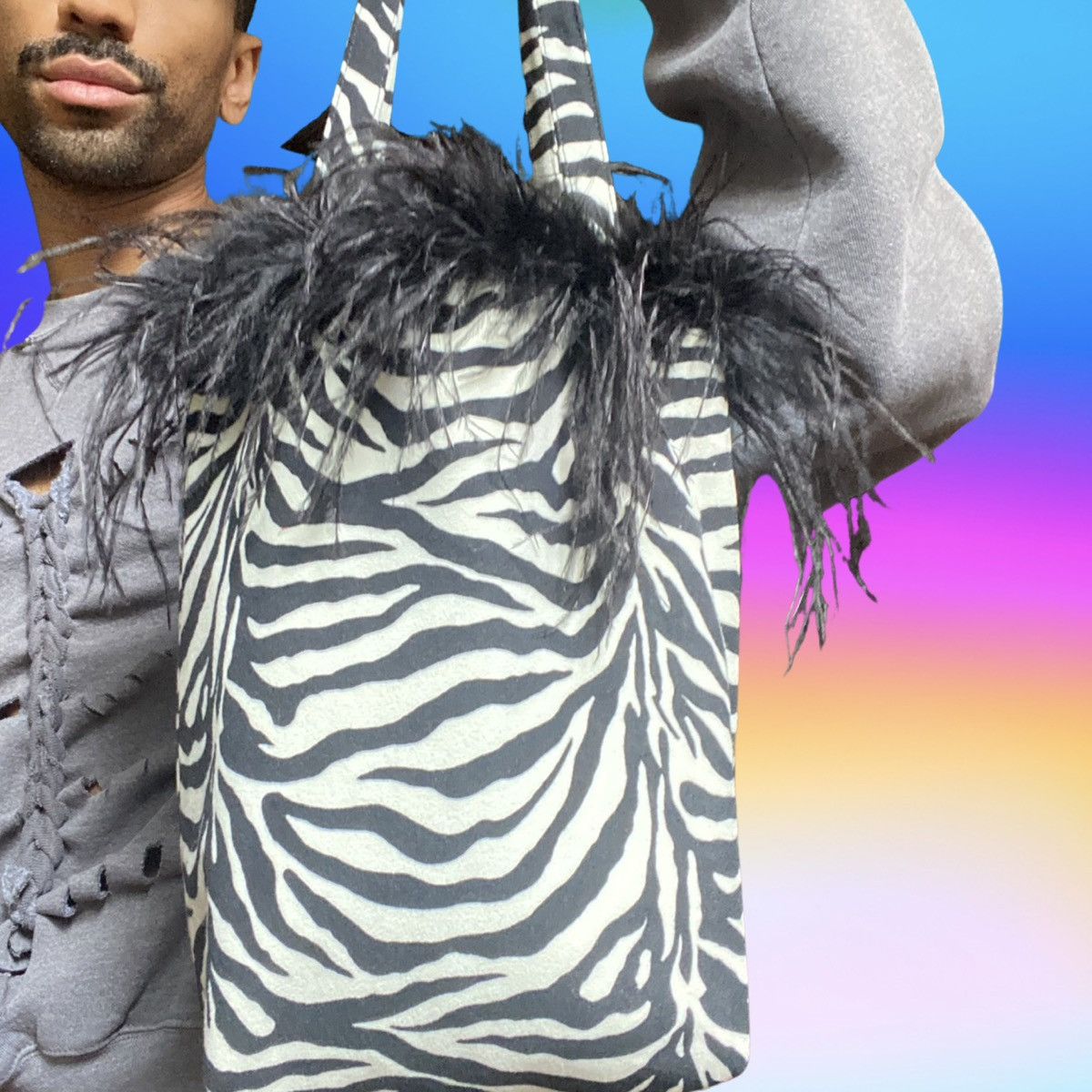 Vintage VINTAGE ZEBRA BLACK/WHITE FEATHER HANDBAG Size ONE SIZE - 1 Thumbnail