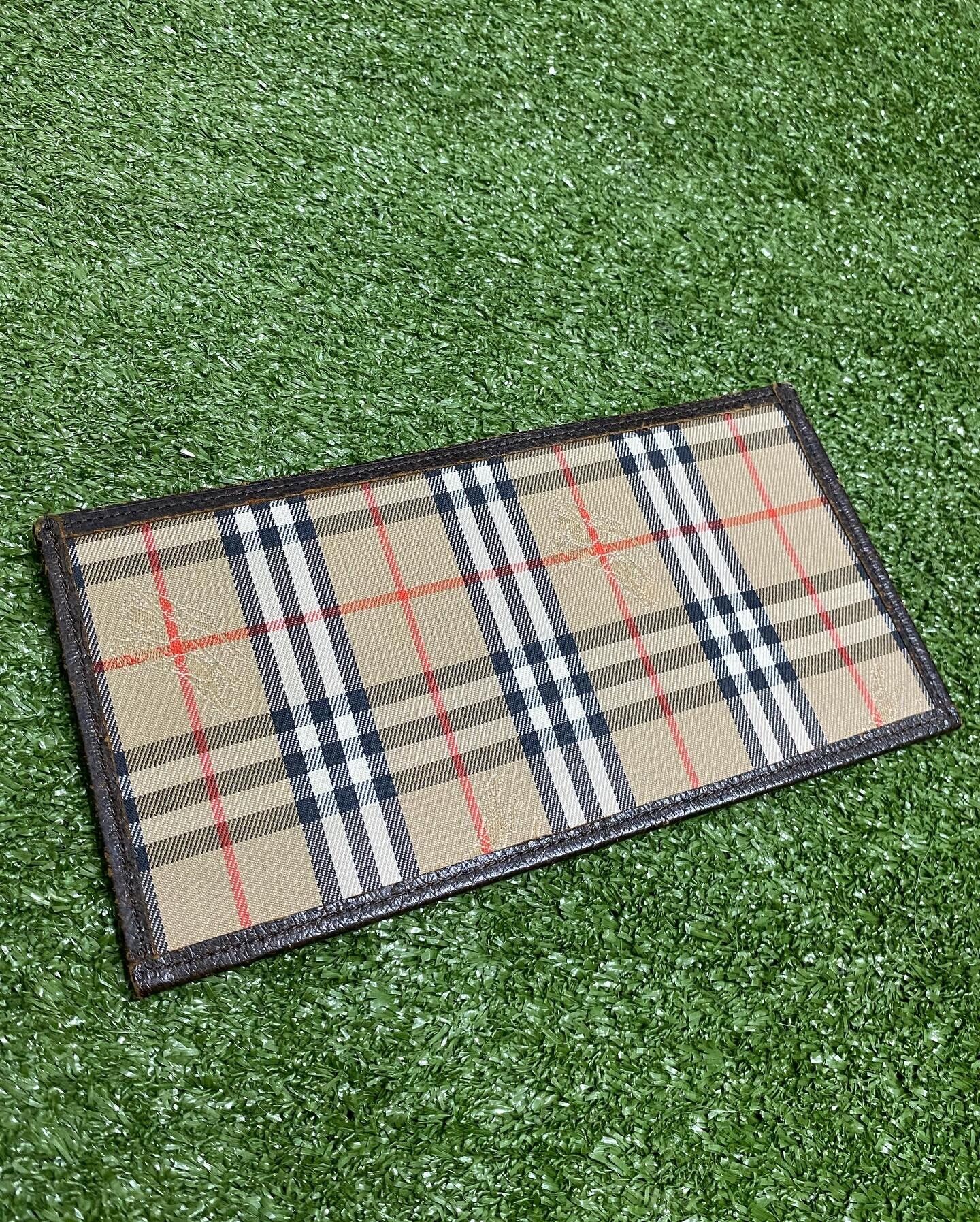 Vintage Vintage Burberry check canvas long wallet Size ONE SIZE - 2 Preview