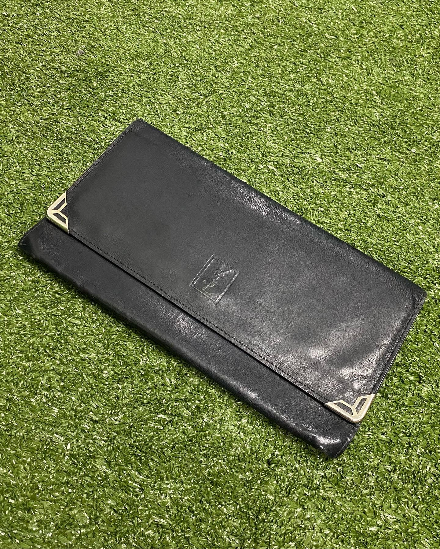 Vintage × Yves Saint Laurent 🚨Vintage Yves saint laurent ysl leather wallet Size ONE SIZE - 1 Thumbnail
