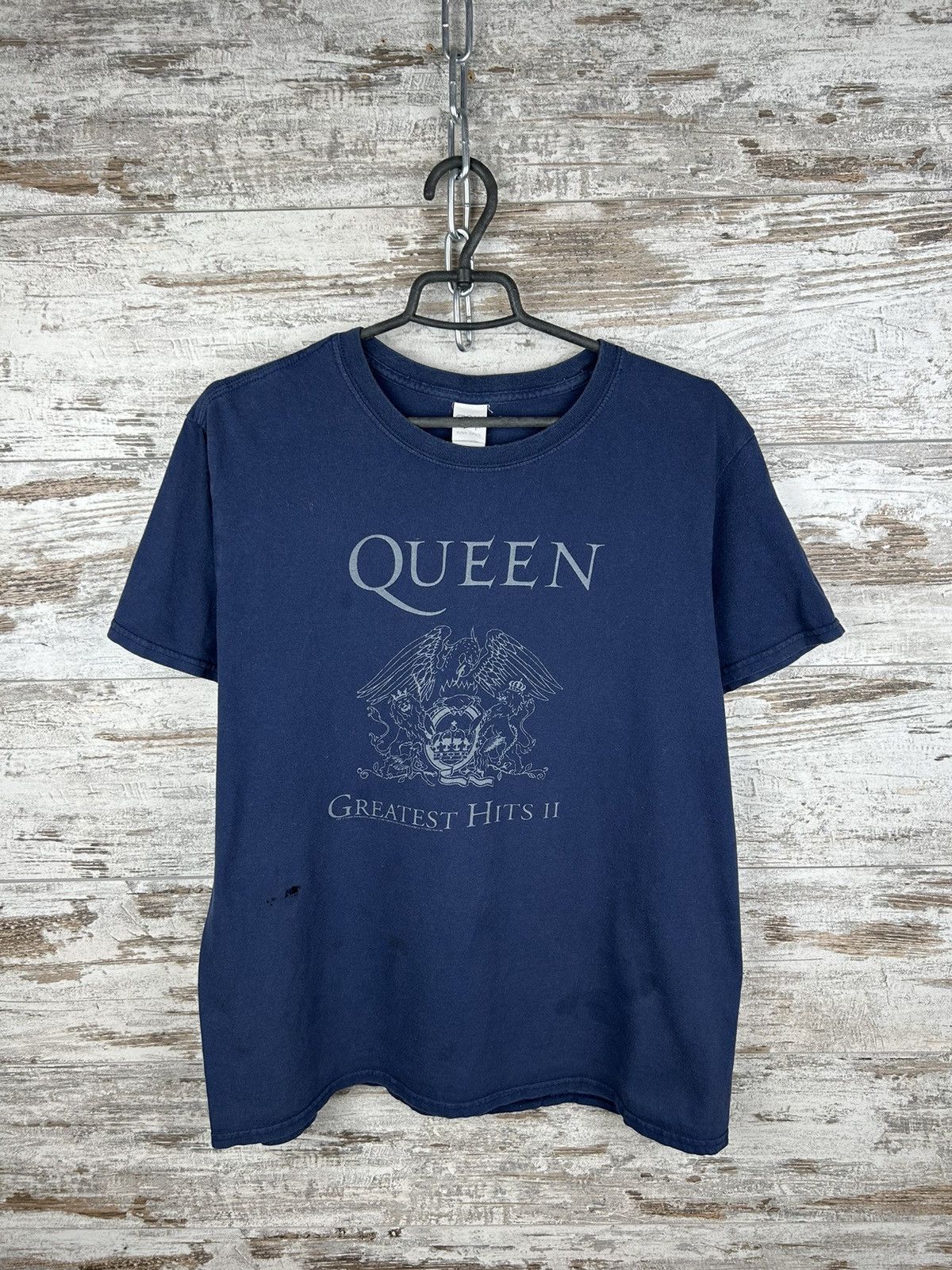 Band Tees × Vintage Mens Vintage distressed QUEEN T Shirt rock band tee 2011 Size US L / EU 52-54 / 3 - 2 Thumbnail