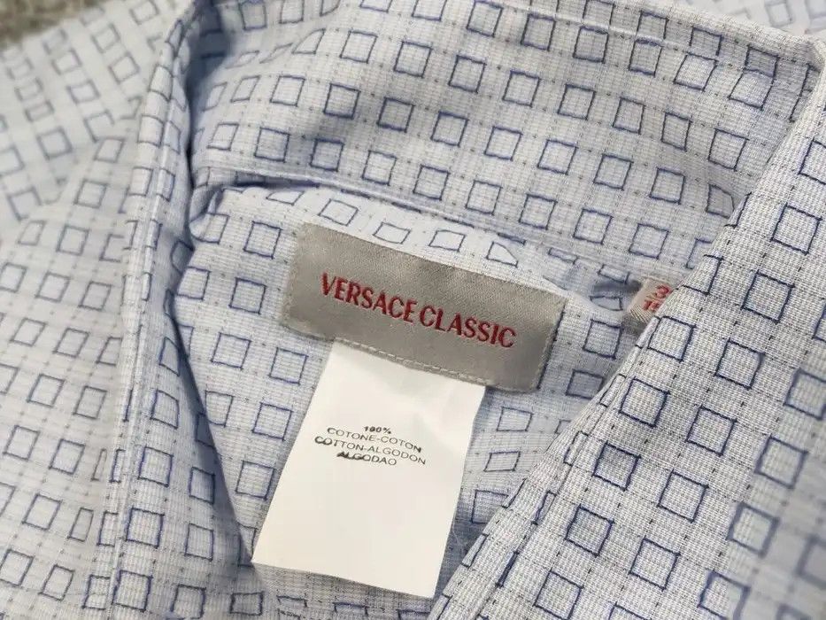 Versace Vintage Versace Classic Men's Light Blue Buttons Shirt Size US M / EU 48-50 / 2 - 9 Thumbnail