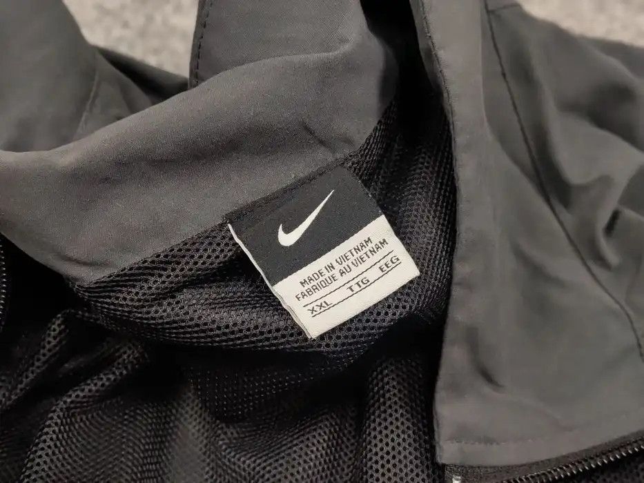 Nike Vintage Y2K Nike Swoosh Black Drill Lightweight Track Jacket Size US XL / EU 56 / 4 - 9 Thumbnail