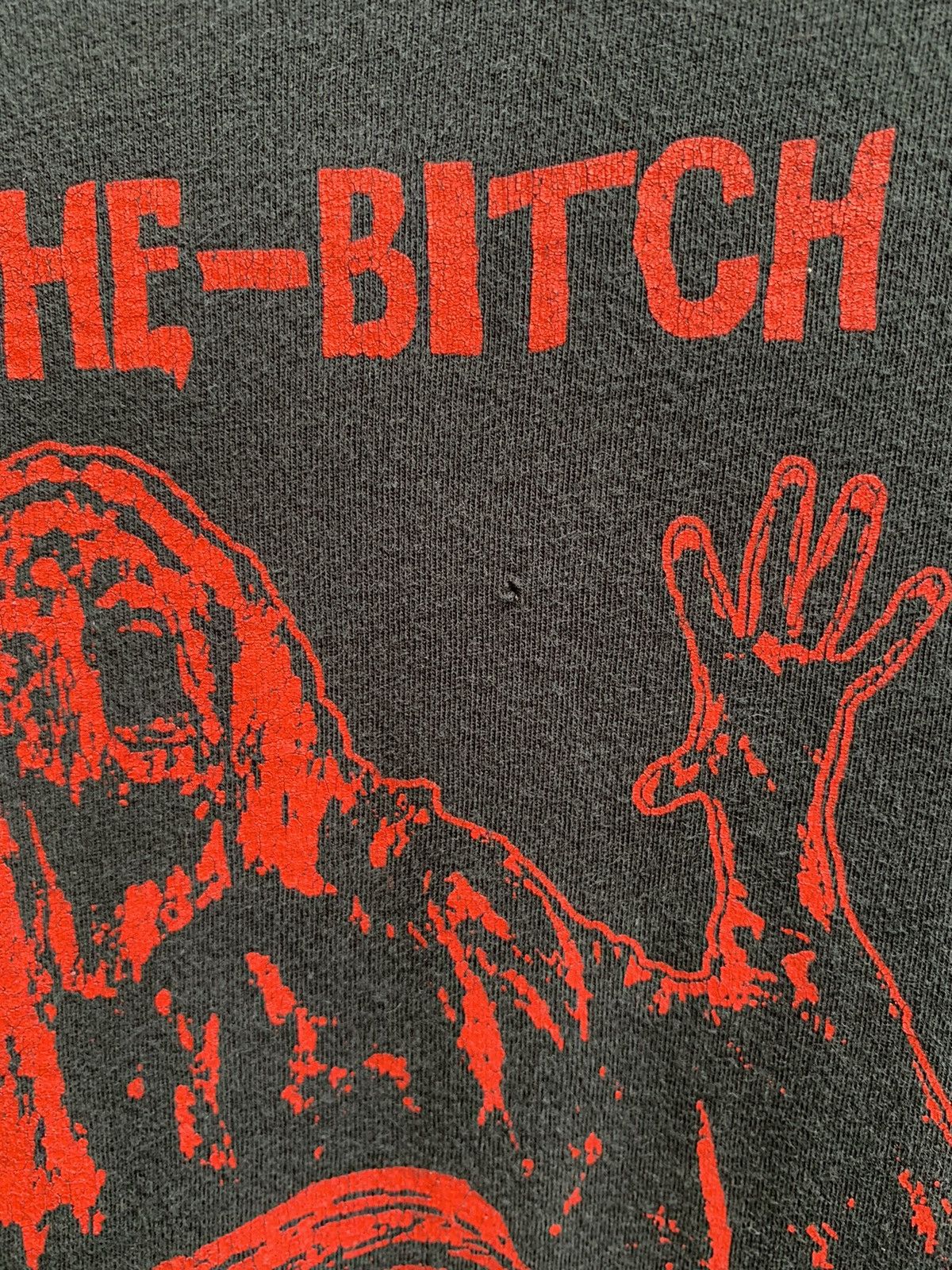 Expert Horror × Vintage Army Of Darkness 2005.. YO, SHE- BITCH LETS GO! T Shirt Size US L / EU 52-54 / 3 - 9 Thumbnail