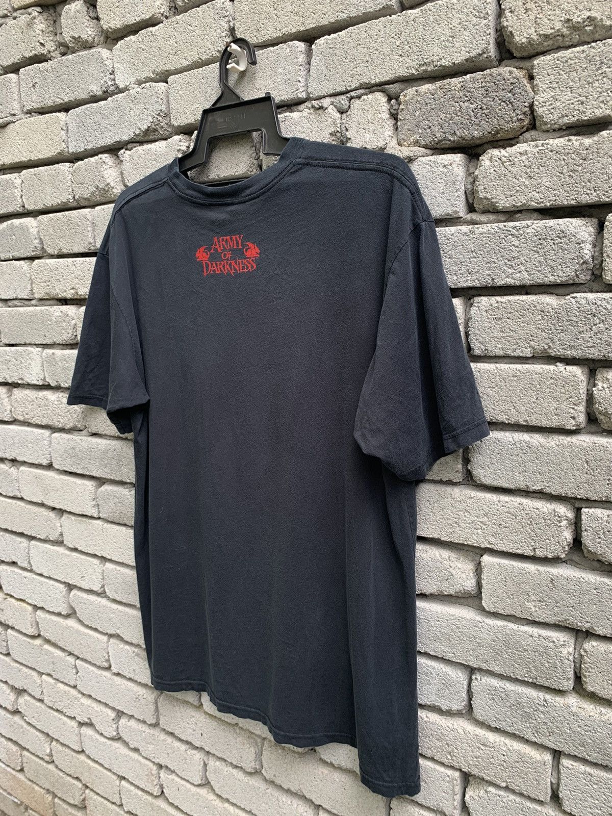 Expert Horror × Vintage Army Of Darkness 2005.. YO, SHE- BITCH LETS GO! T Shirt Size US L / EU 52-54 / 3 - 7 Thumbnail