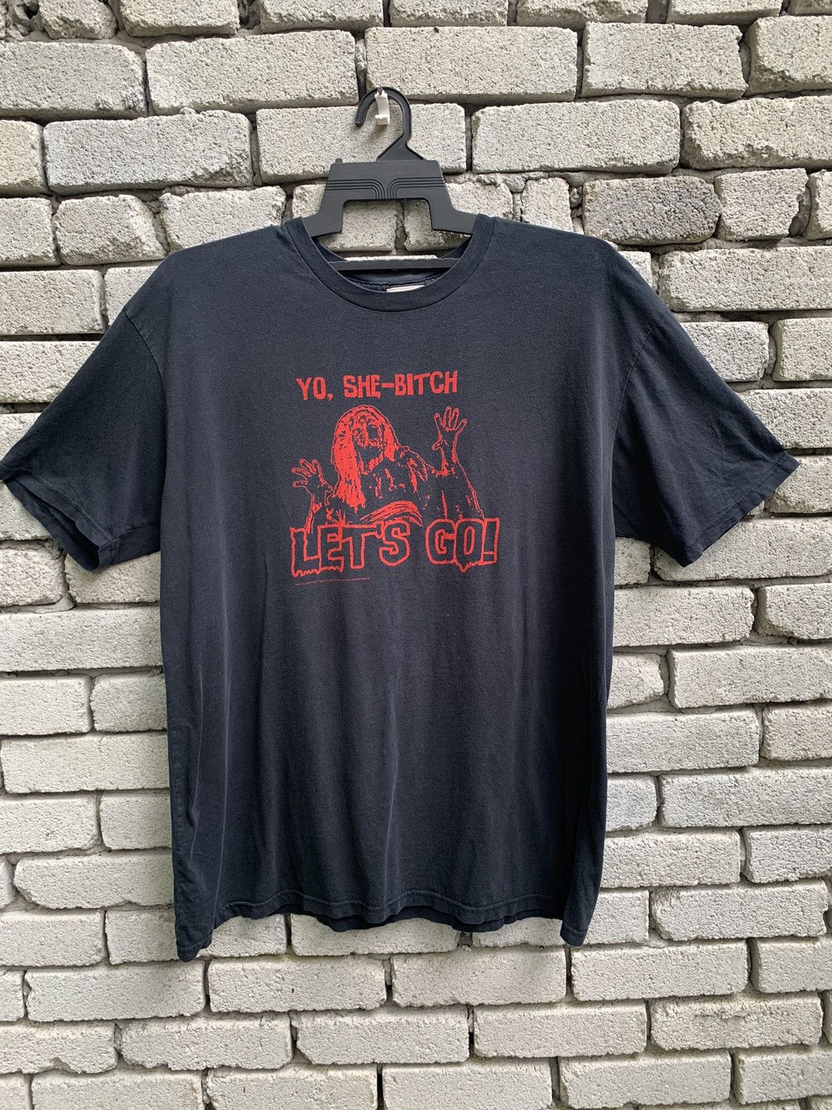 Expert Horror × Vintage Army Of Darkness 2005.. YO, SHE- BITCH LETS GO! T Shirt Size US L / EU 52-54 / 3 - 2 Thumbnail