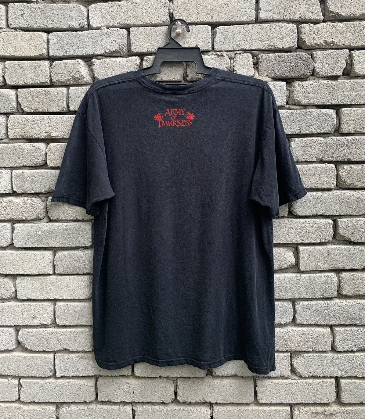 Expert Horror × Vintage Army Of Darkness 2005.. YO, SHE- BITCH LETS GO! T Shirt Size US L / EU 52-54 / 3 - 5 Thumbnail