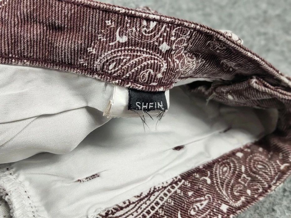 Japanese Brand Vintage Japanese paisley Bandana Denim Brown Print Pants Size US 30 / EU 46 - 9 Thumbnail