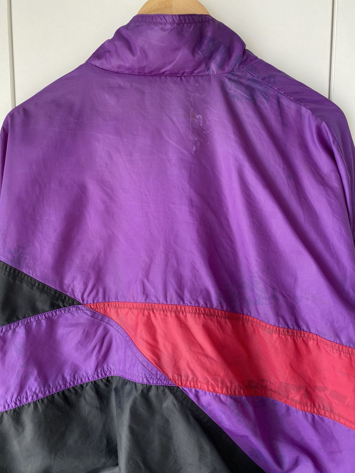Nike Vintage Nike Windbreaker Size US XL / EU 56 / 4 - 4 Thumbnail