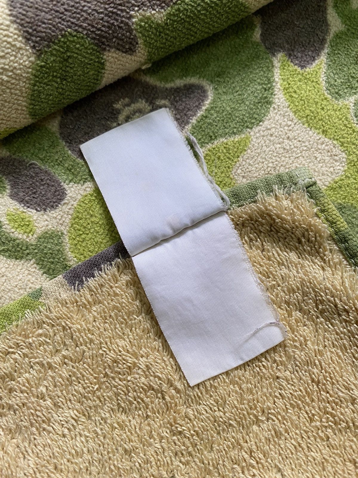 Bape Vintage A Bathing Ape Bape green camo towel Size ONE SIZE - 8 Thumbnail