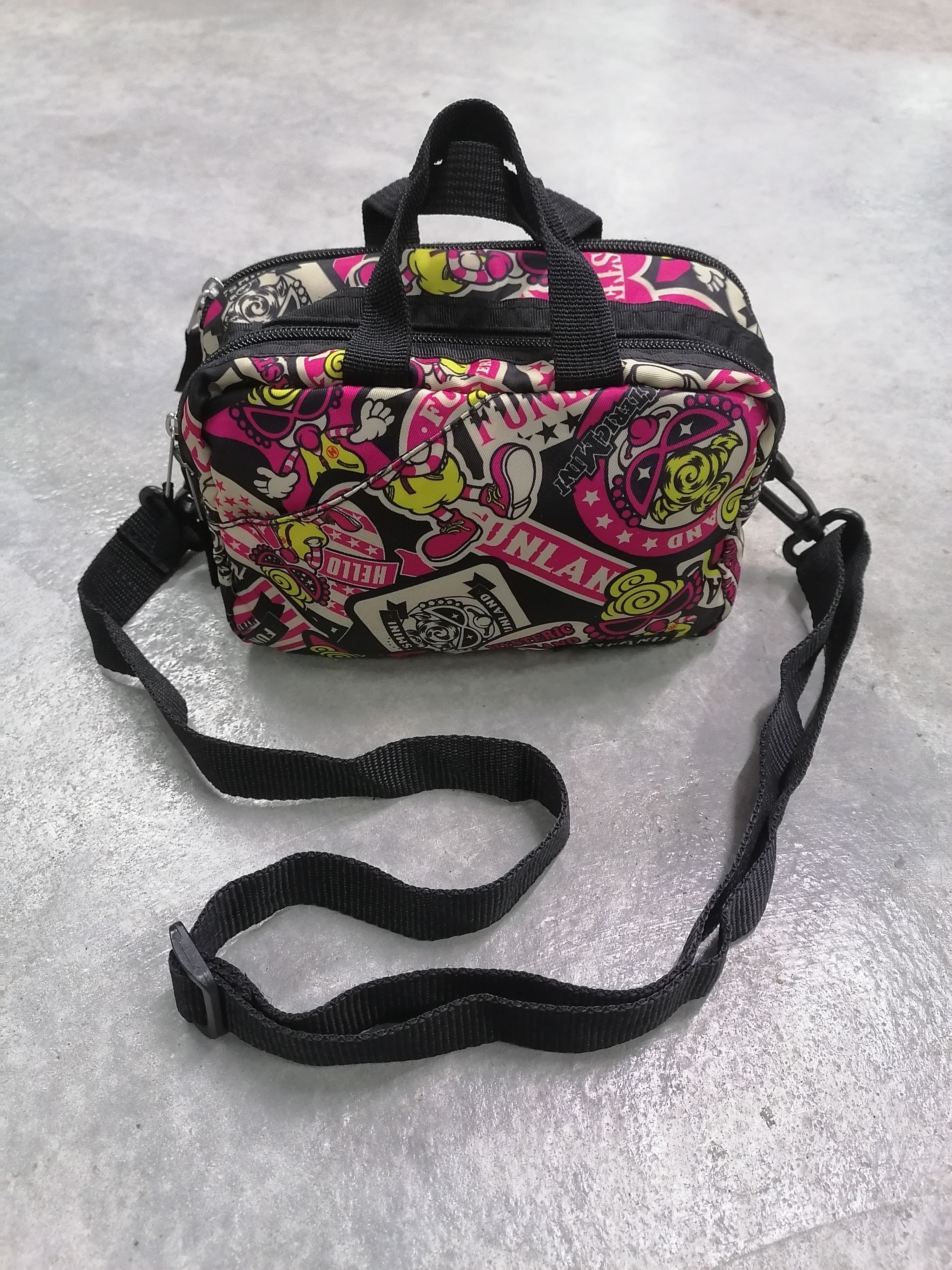 Hysteric Glamour 🔥Hysteric Mini Funland Multipocket Sling Bag⚡ Size ONE SIZE - 3 Thumbnail