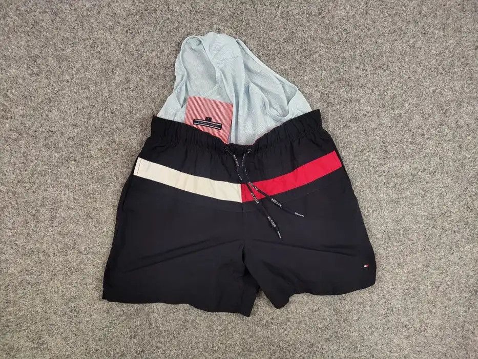 Tommy Hilfiger Vintage Tommy Hilfiger Nylon Dark Blue Logo Shorts Size US 31 - 6 Thumbnail