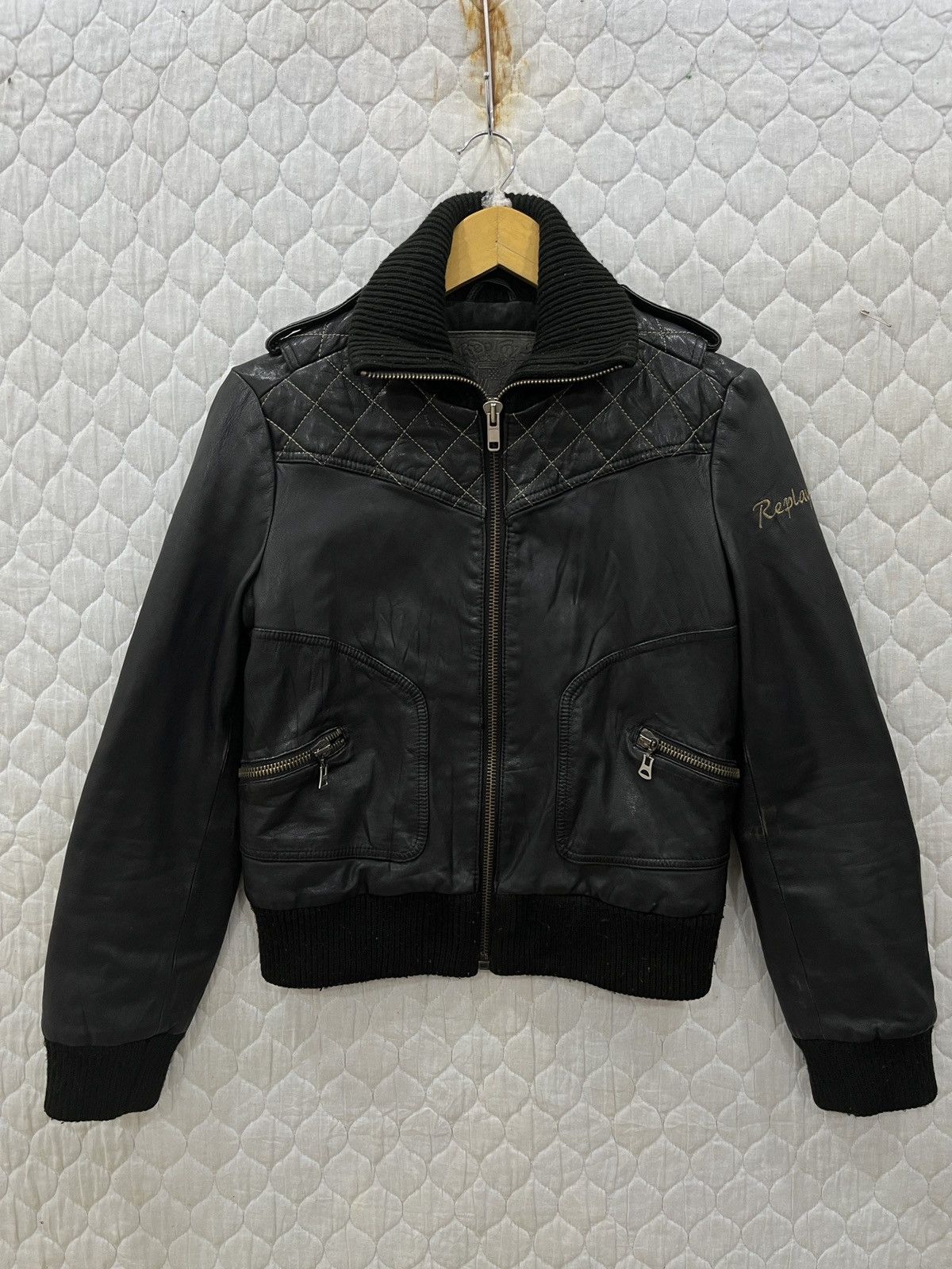 Replay (Jjj). REPLAY HYPEBEAST GENUINE LEATHER JACKET Size US S / EU 44-46 / 1 - 1 Thumbnail