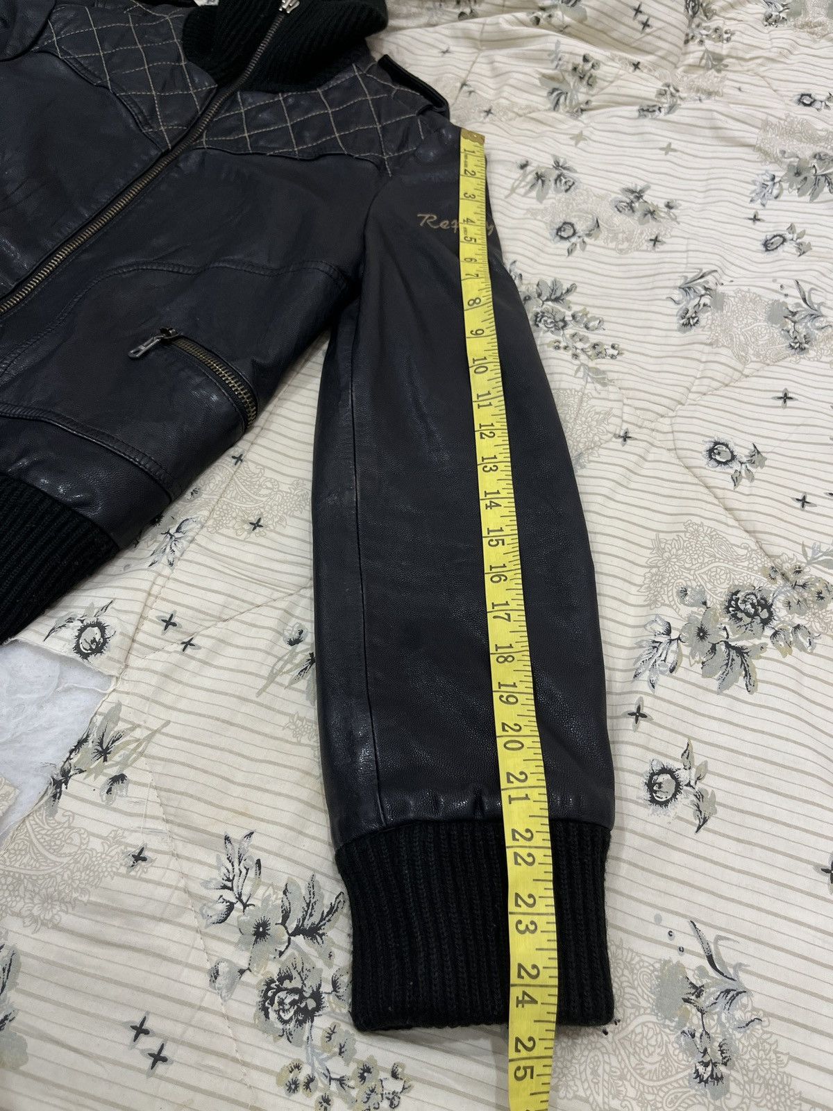 Replay (Jjj). REPLAY HYPEBEAST GENUINE LEATHER JACKET Size US S / EU 44-46 / 1 - 22 Thumbnail