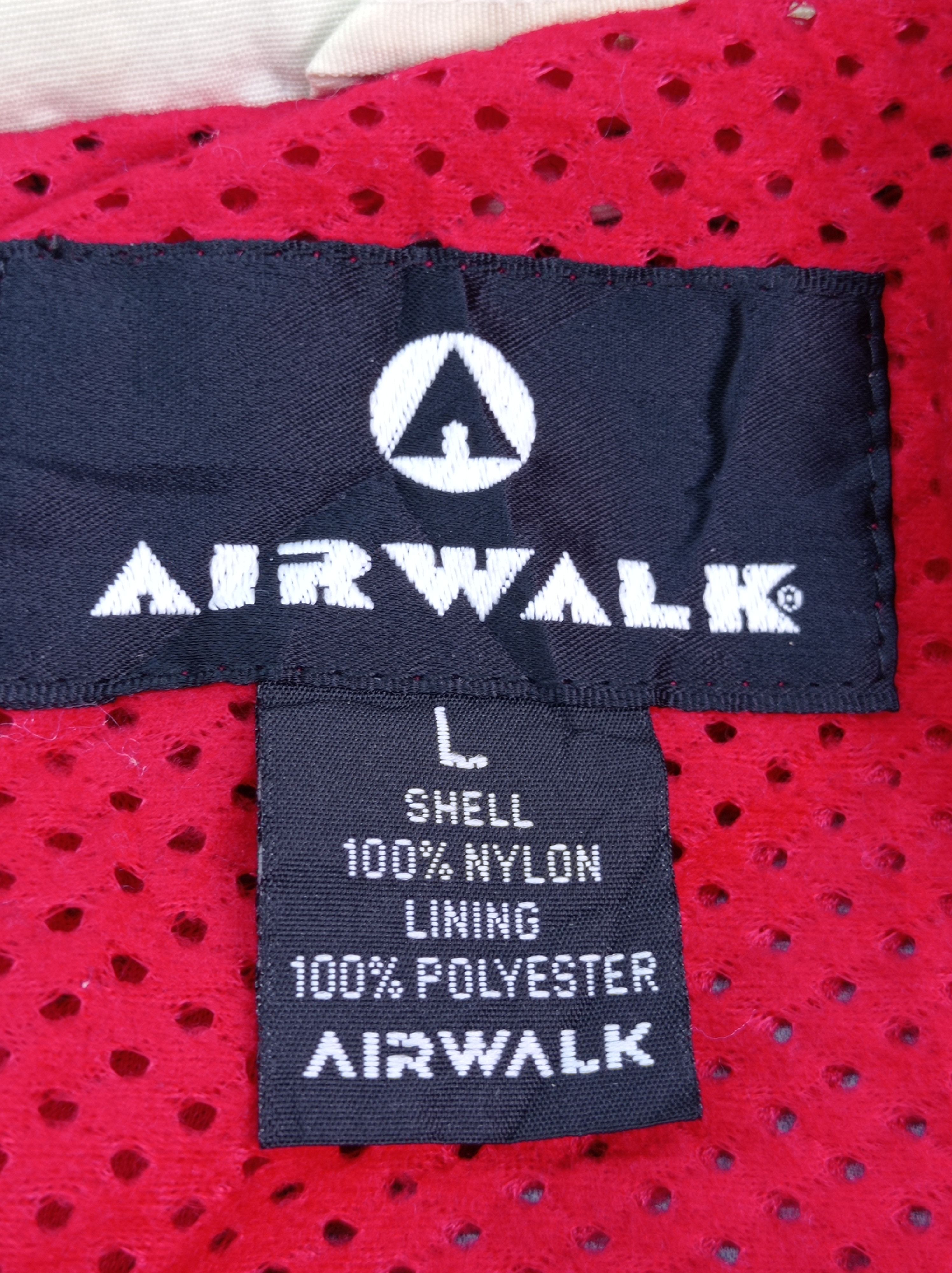 Airwalk Aiwalk Nylon Jacket Hoodie Size US L / EU 52-54 / 3 - 3 Thumbnail