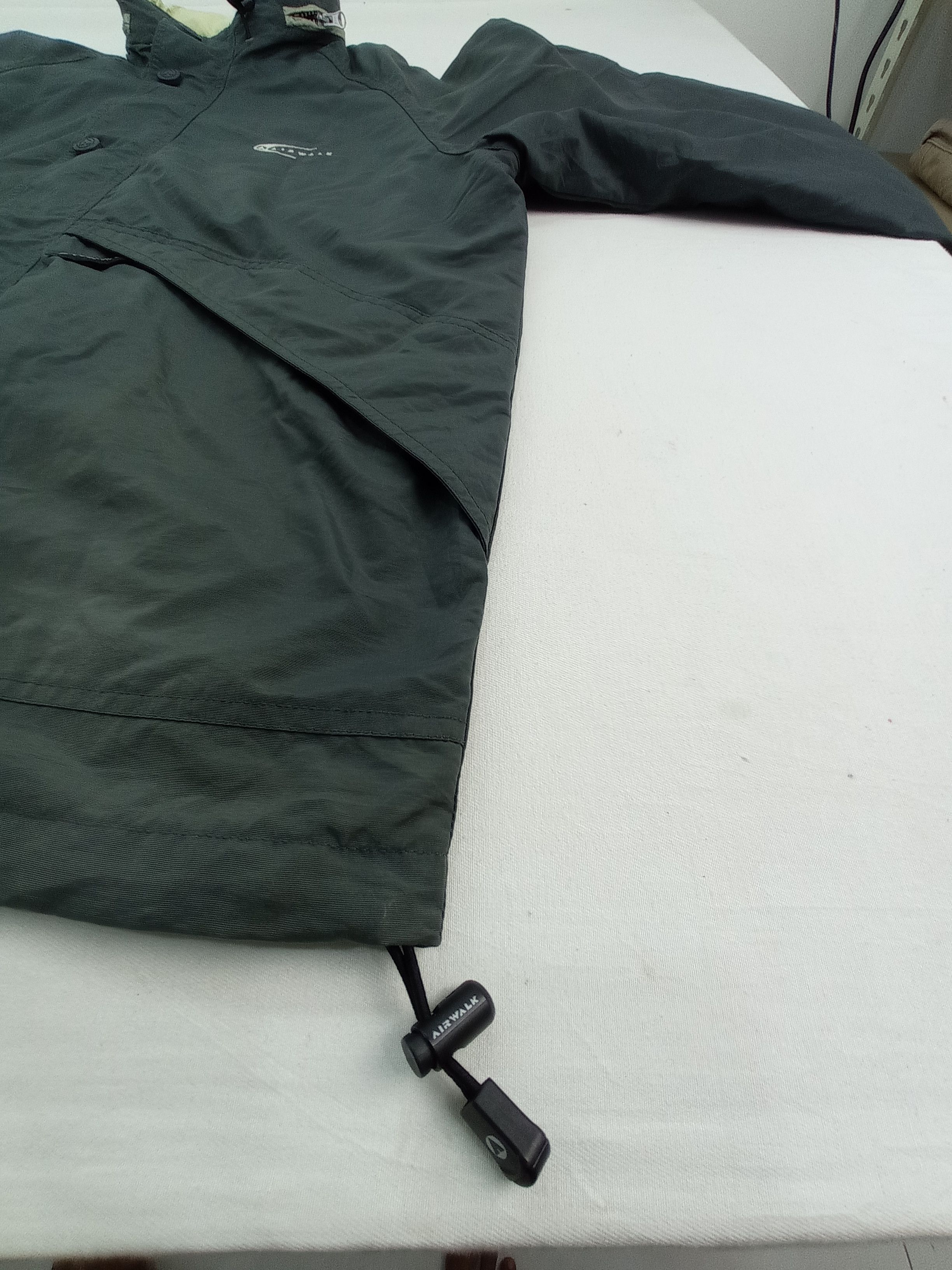 Airwalk Aiwalk Nylon Jacket Hoodie Size US L / EU 52-54 / 3 - 17 Thumbnail