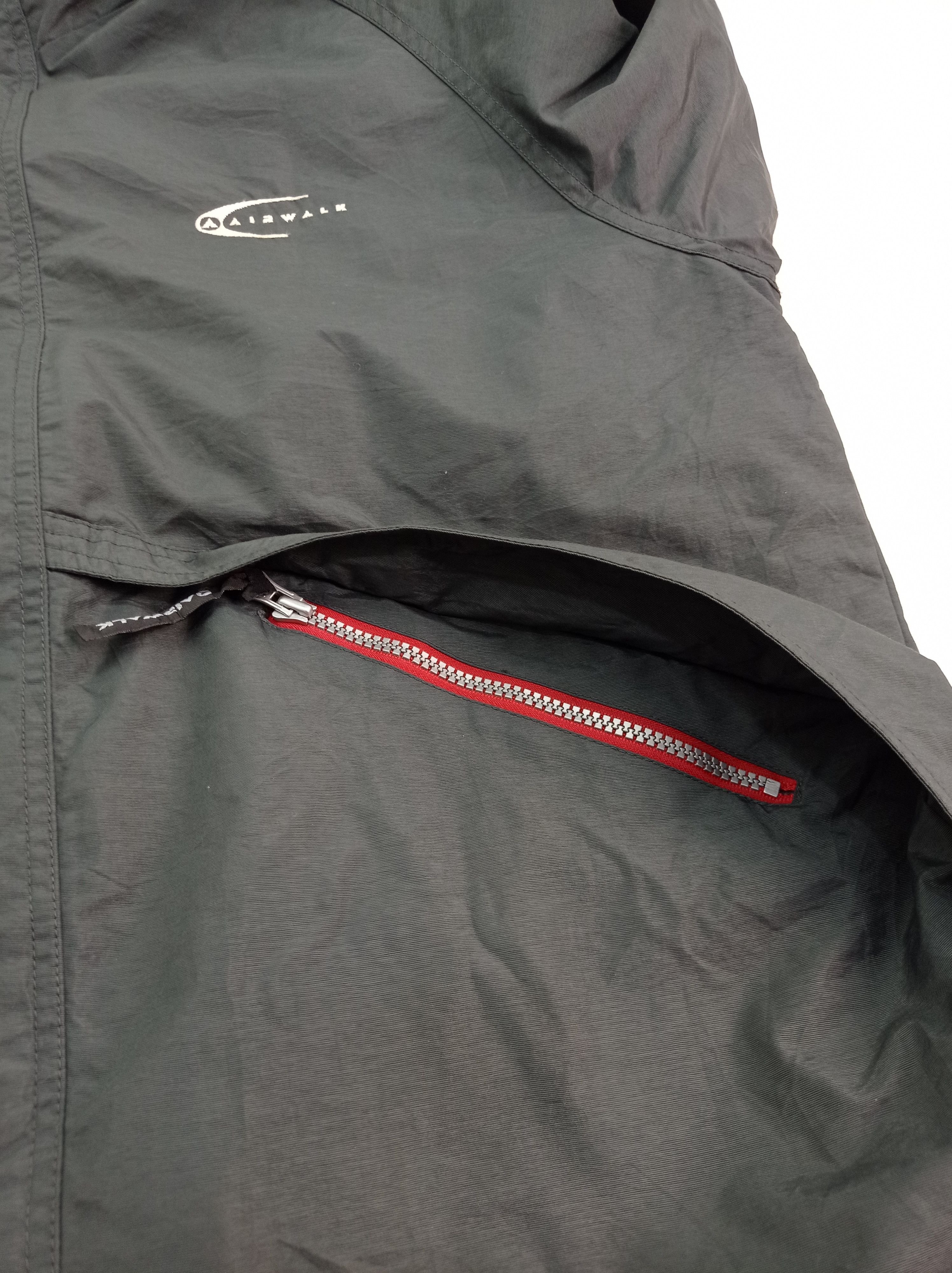 Airwalk Aiwalk Nylon Jacket Hoodie Size US L / EU 52-54 / 3 - 5 Thumbnail