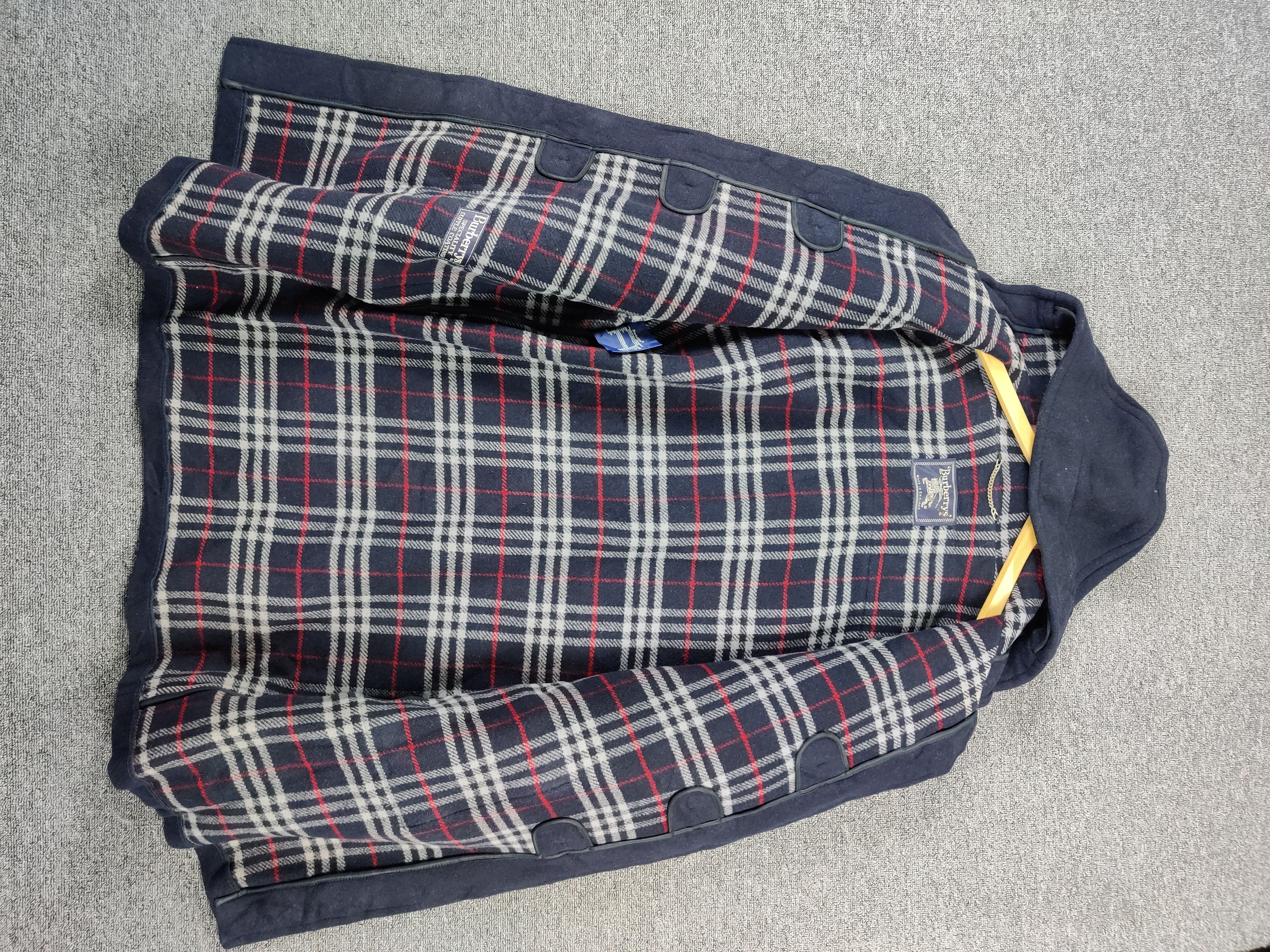 Burberry Vintage Burberry Wool Duffle Heavy Hooded Coat Size US XXL / EU 58 / 5 - 7 Thumbnail