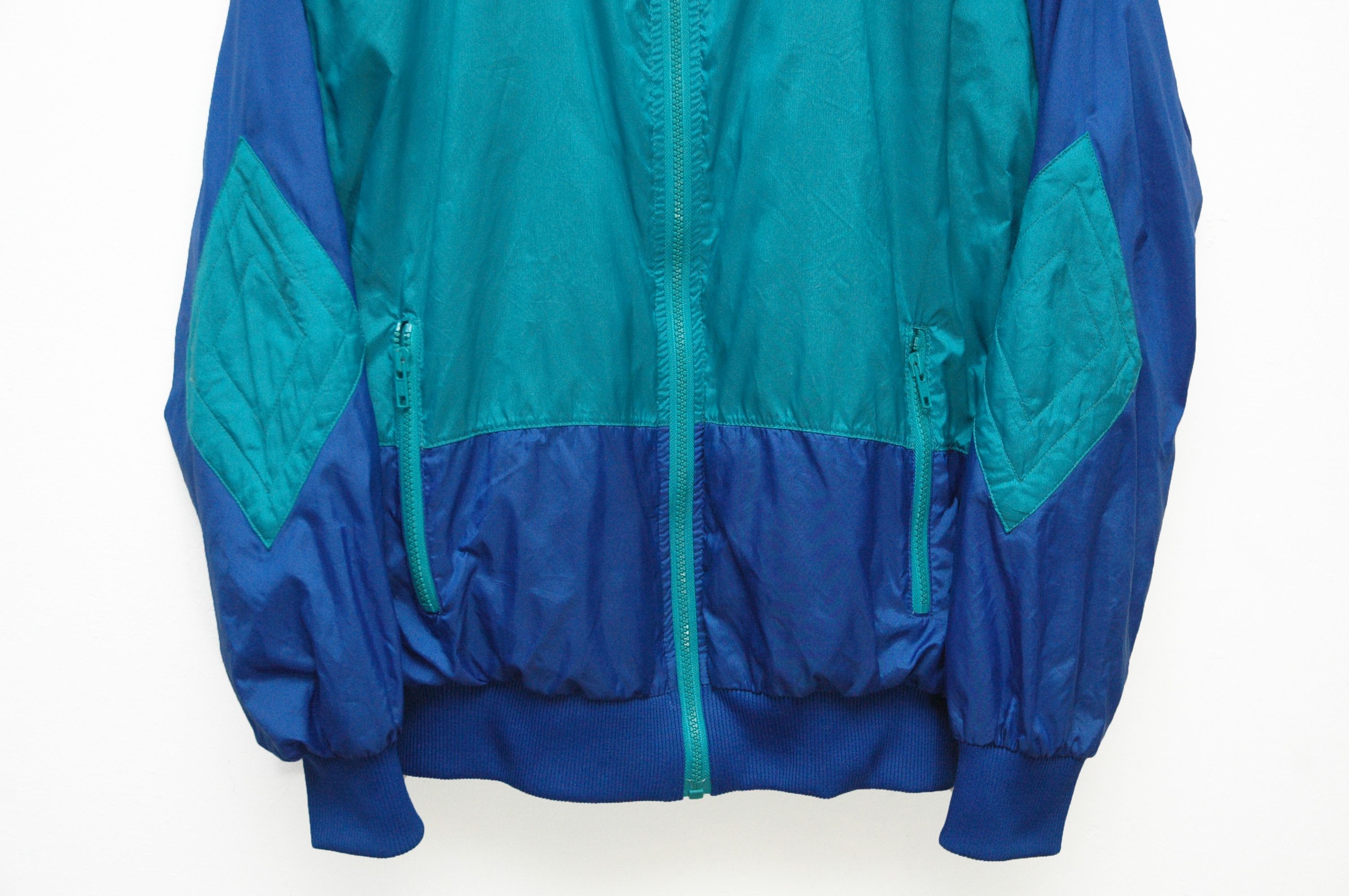 Adidas Adidas Vintage Taiwan 90s 80s Light Jacket Size US L / EU 52-54 / 3 - 3 Thumbnail